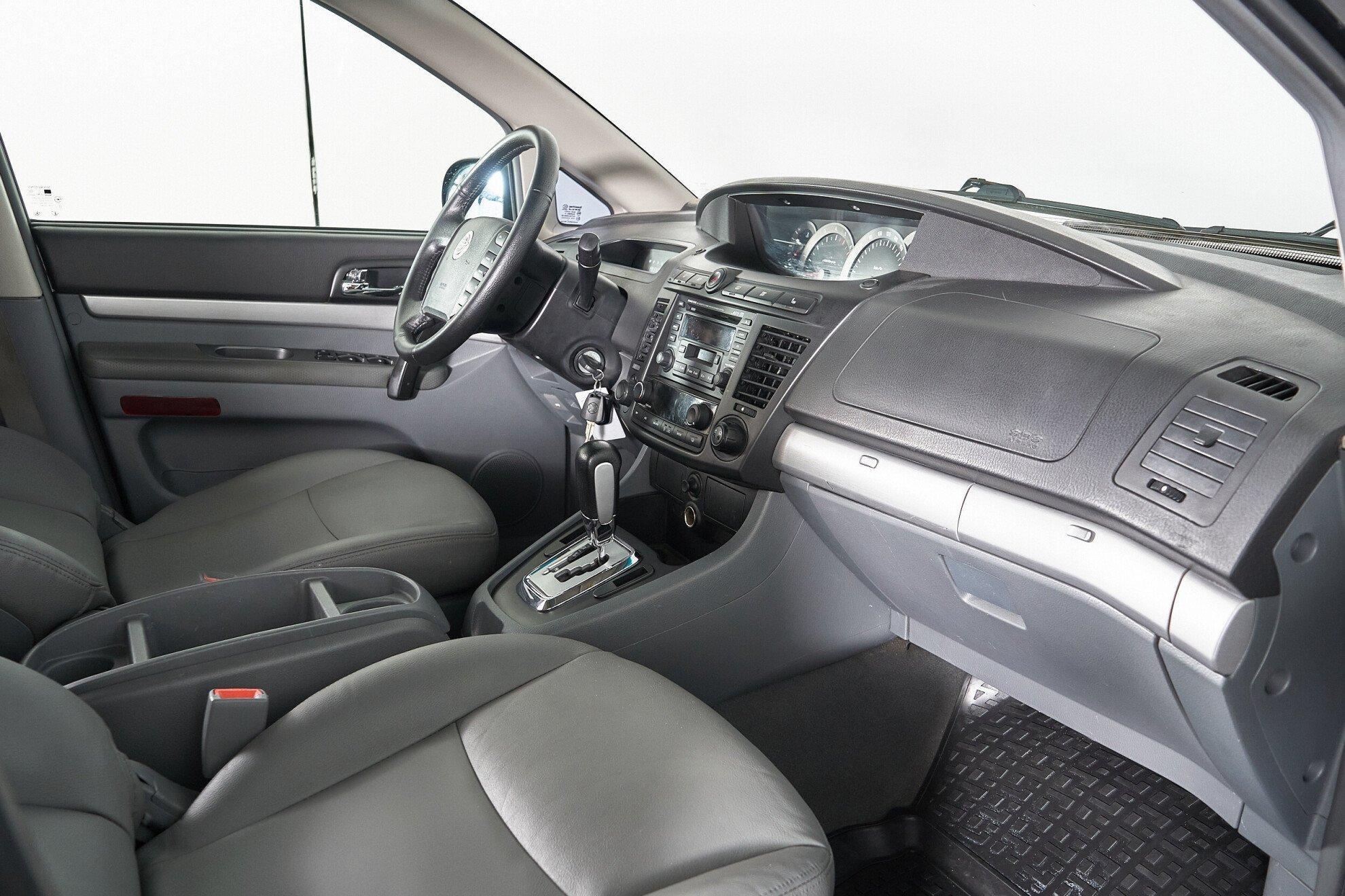 SsangYong Rodius 2011, черный