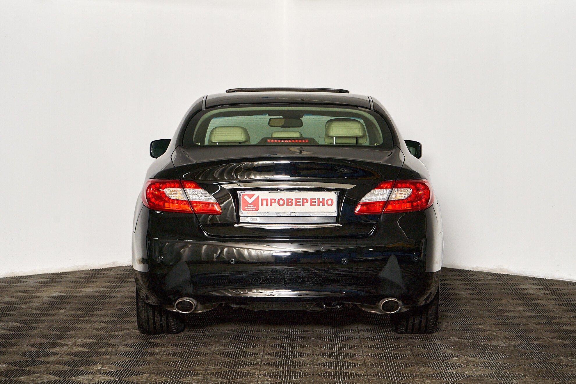 Infiniti Q70 2014, черный