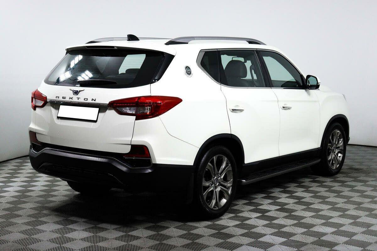 SsangYong Rexton 2019, белый