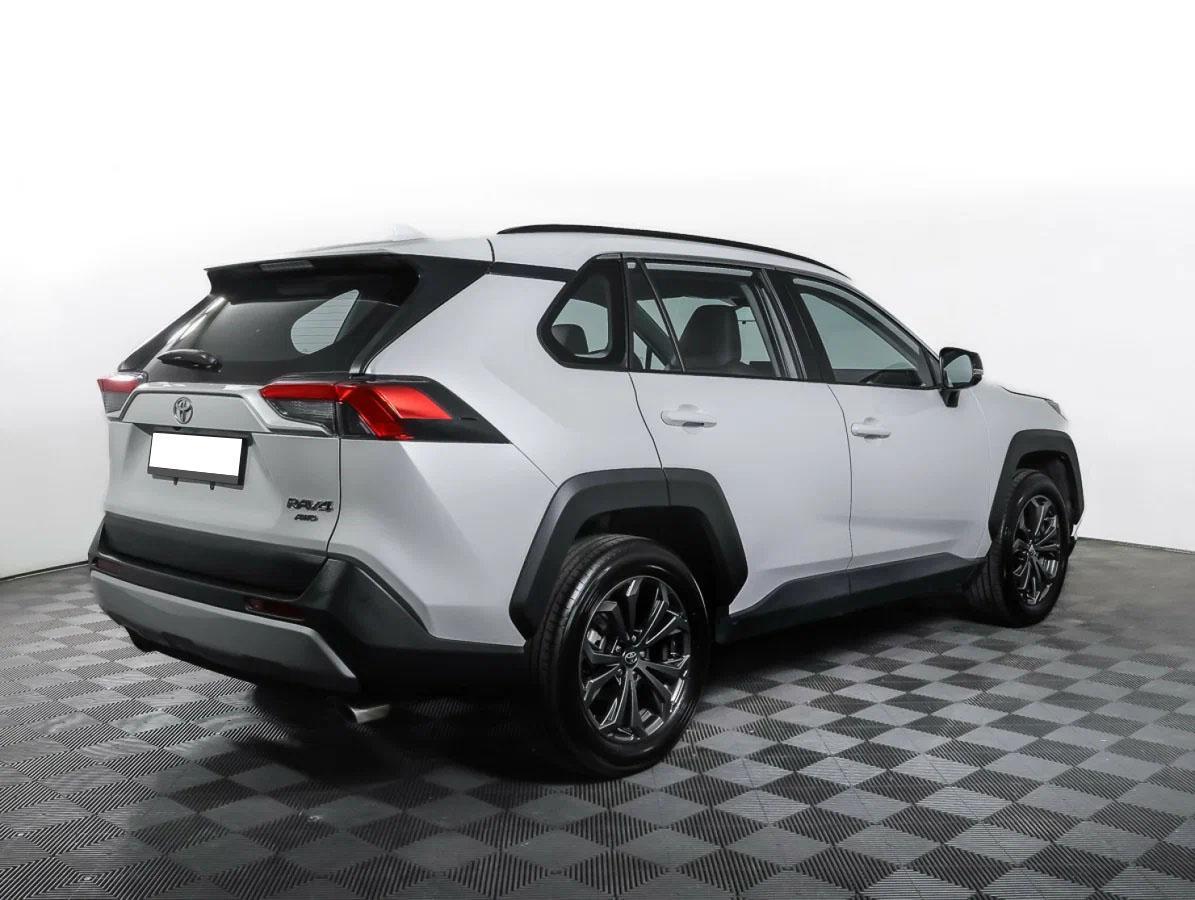 Toyota RAV4 2025, белый