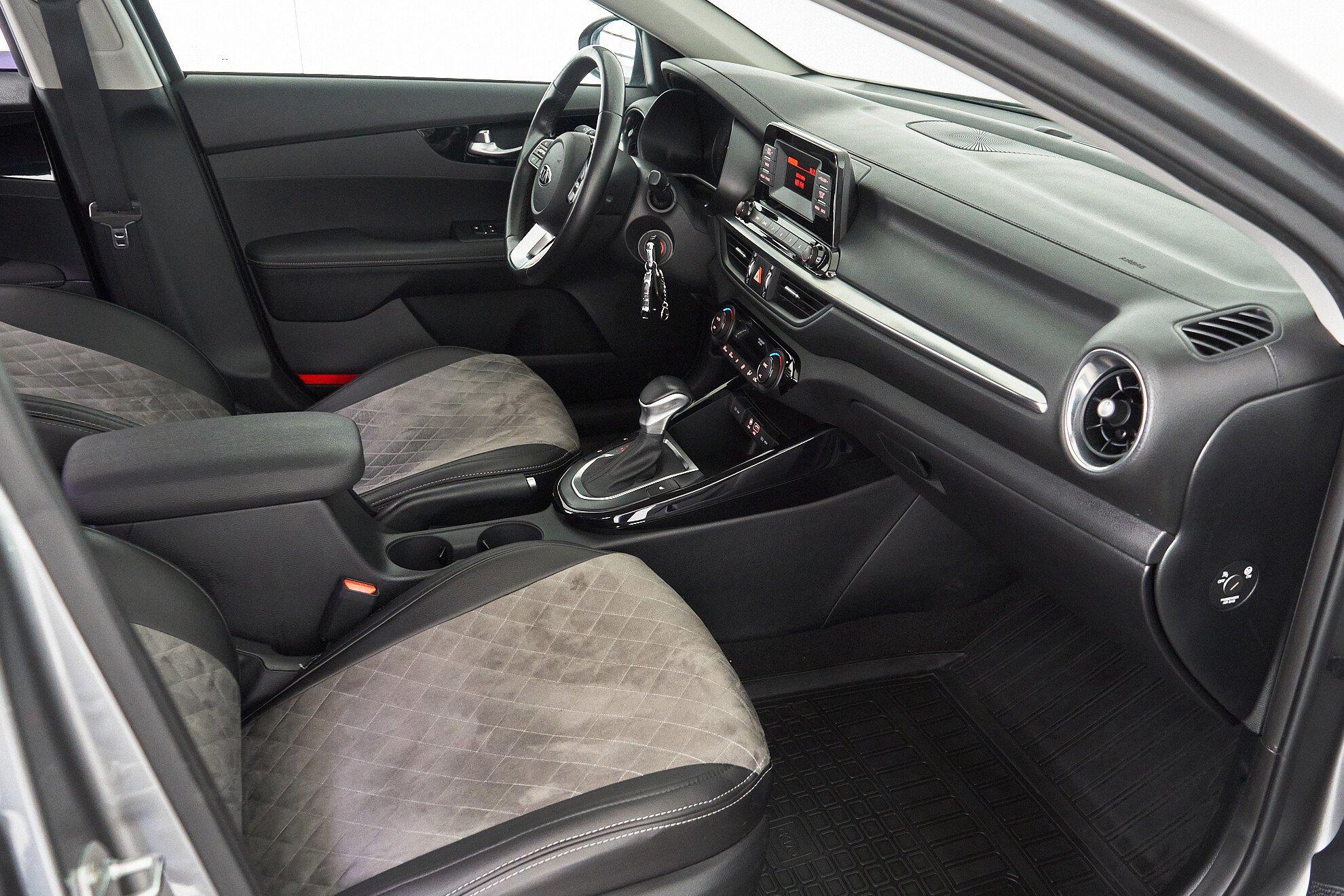 Kia Cerato 2019, серый