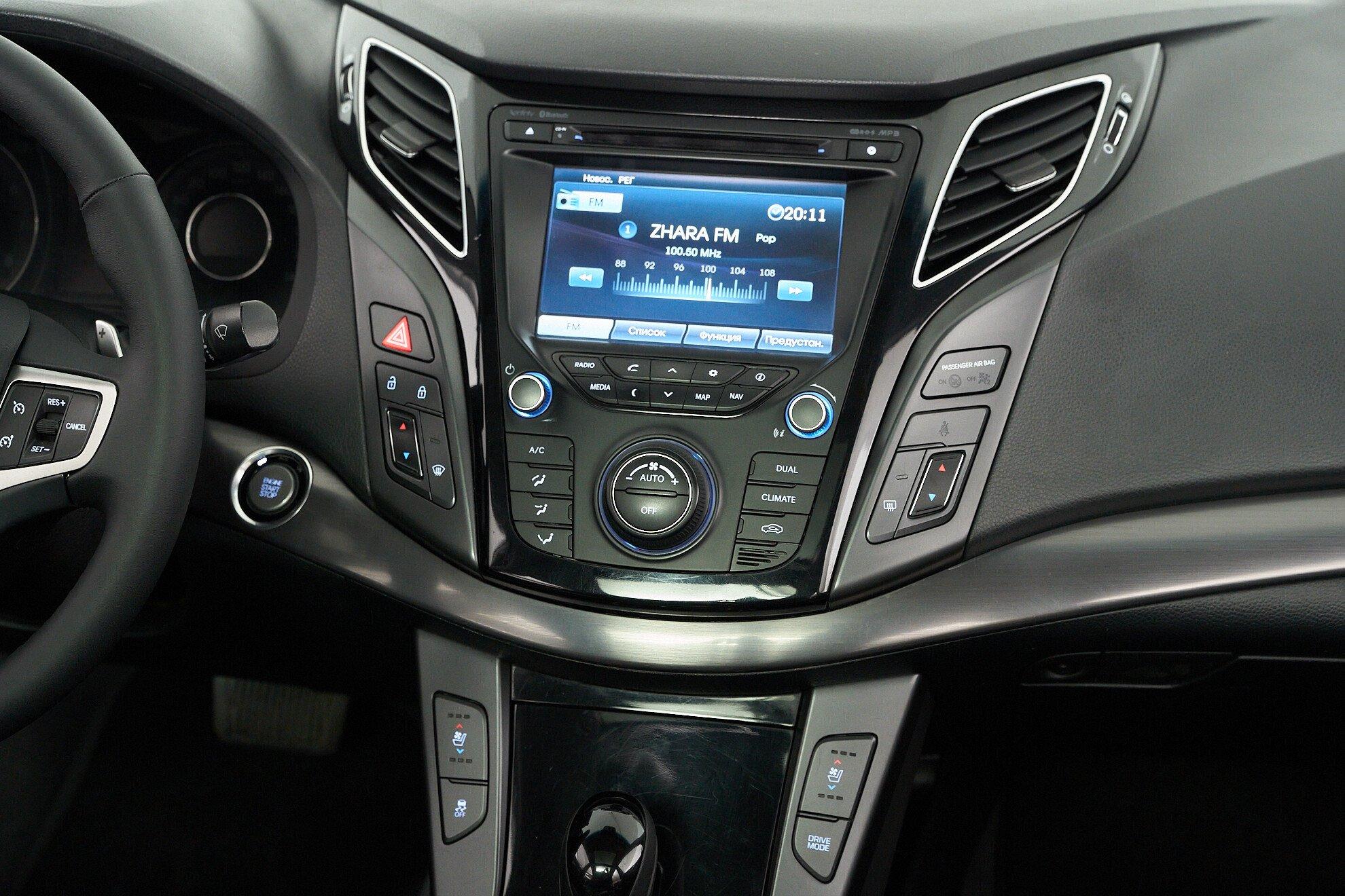 Hyundai i40 2014, белый