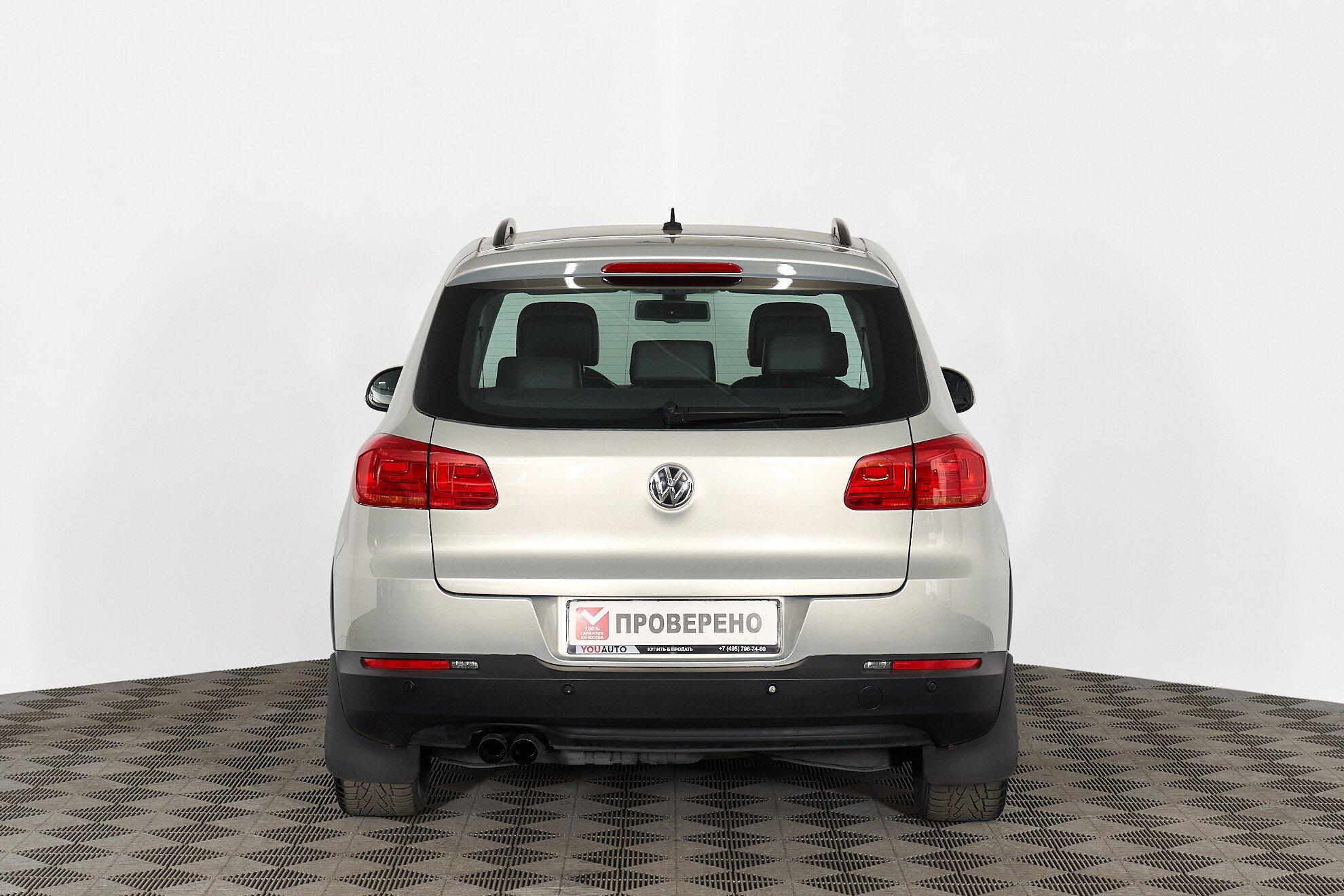 Volkswagen Tiguan 2012, серебряный