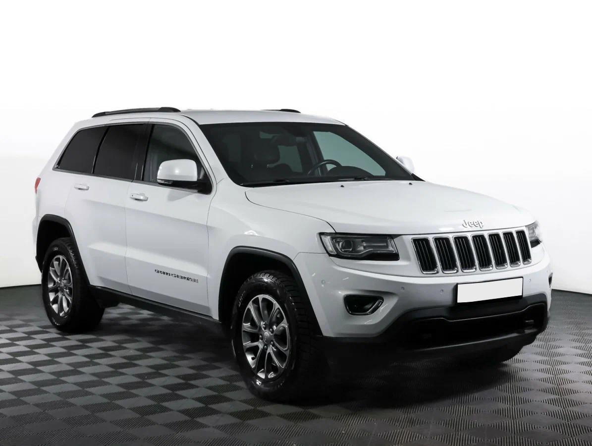 Jeep Grand Cherokee 2015, белый