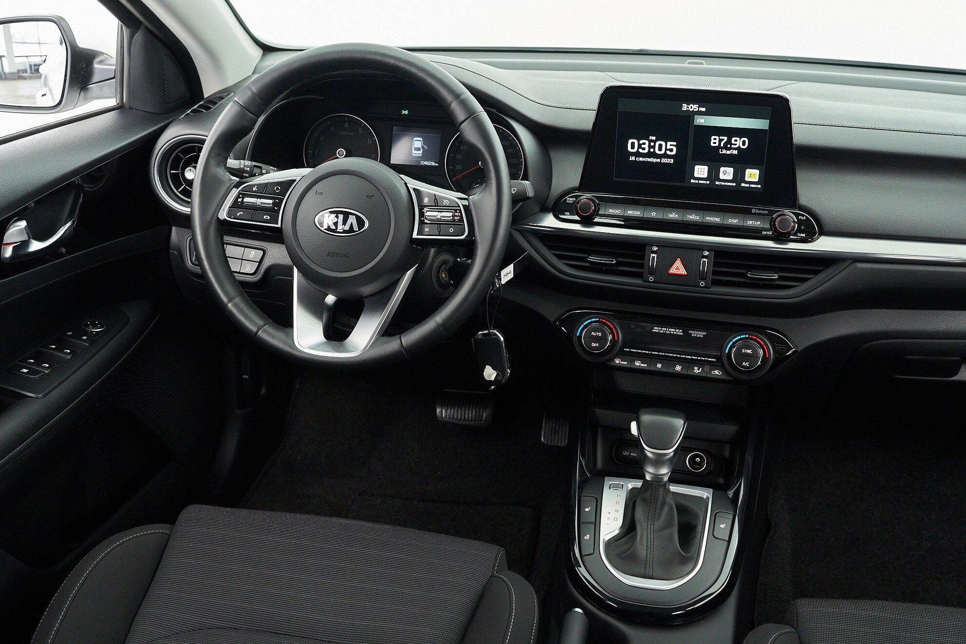 Kia Cerato 2019, белый