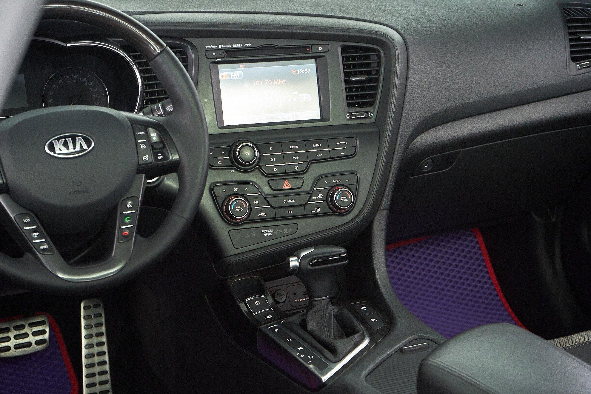 Kia Optima 2012, серебряный