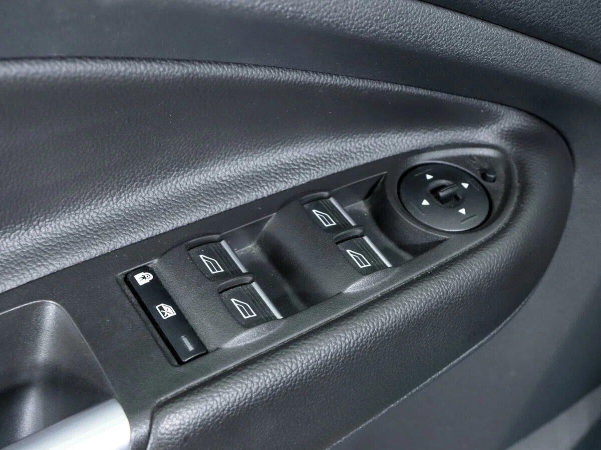 Ford Kuga 2019, серебряный