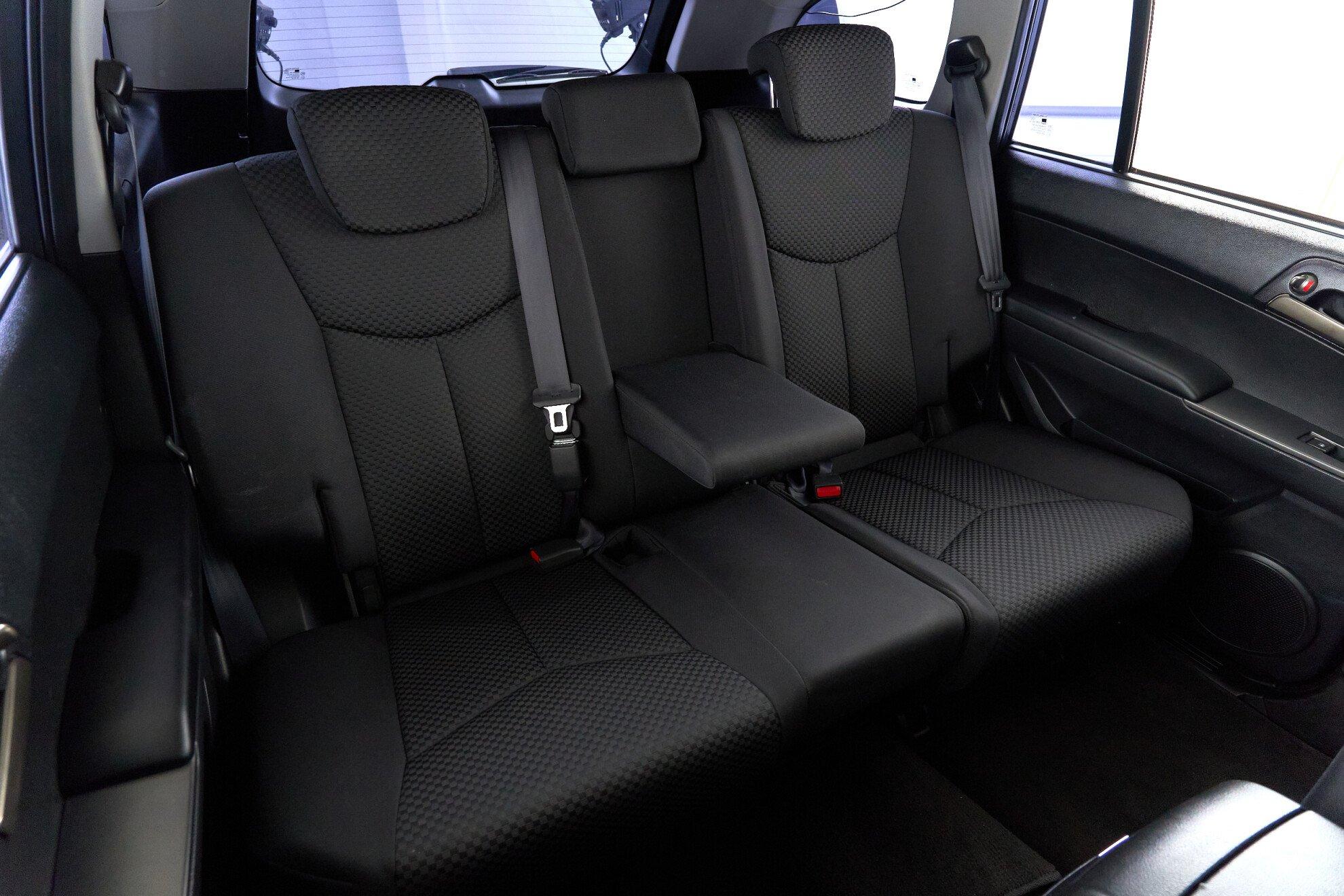 SsangYong Kyron 2015, серый