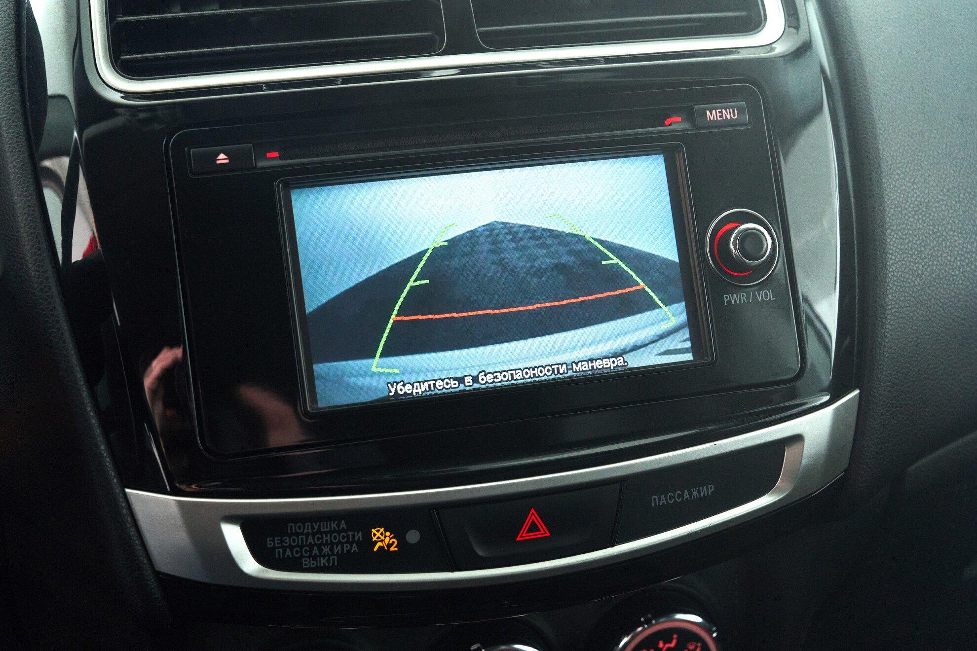 Mitsubishi ASX 2014, белый
