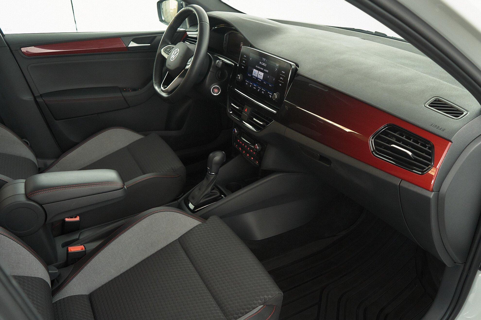 Volkswagen Polo 2021, белый