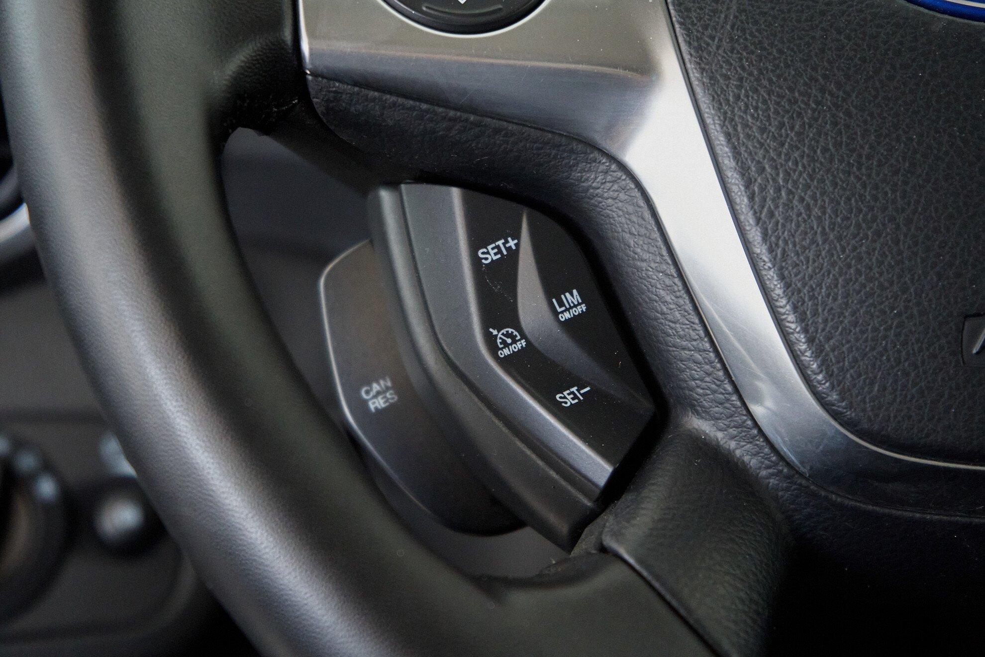 Ford Kuga 2013, черный