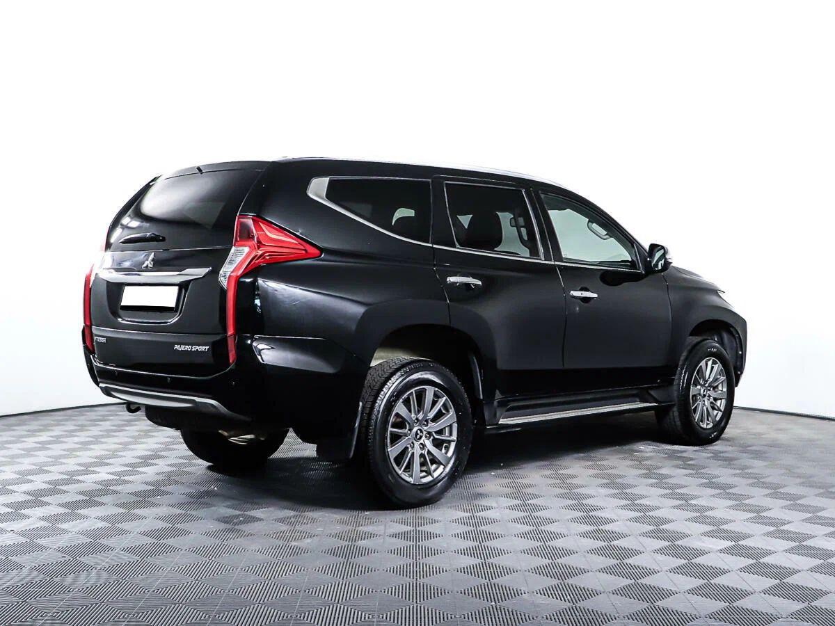 Mitsubishi Pajero Sport 2020, черный