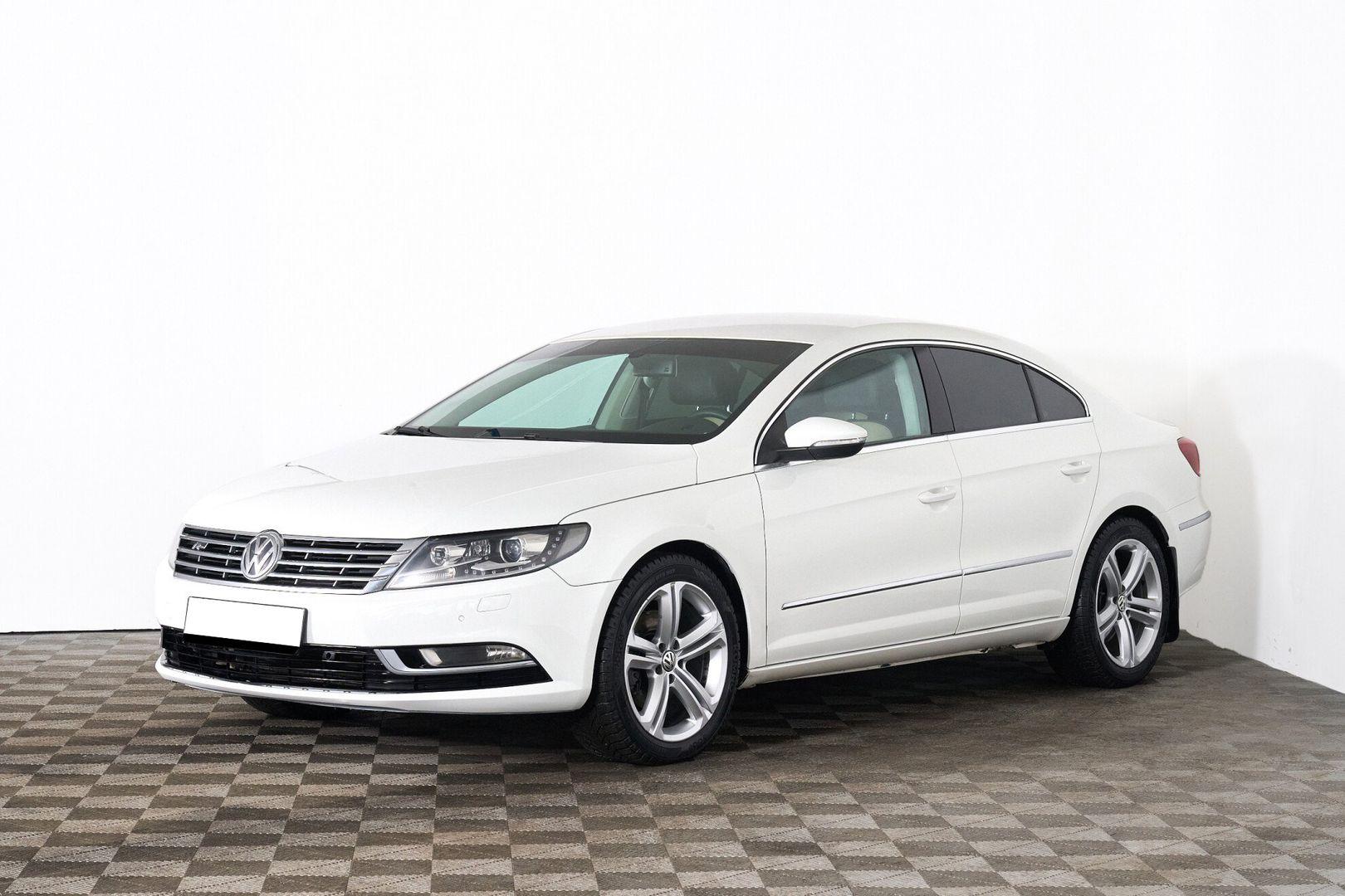 Volkswagen Passat CC 2013, белый