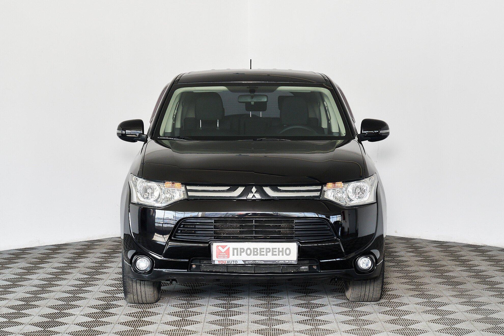 Mitsubishi Outlander 2013, черный