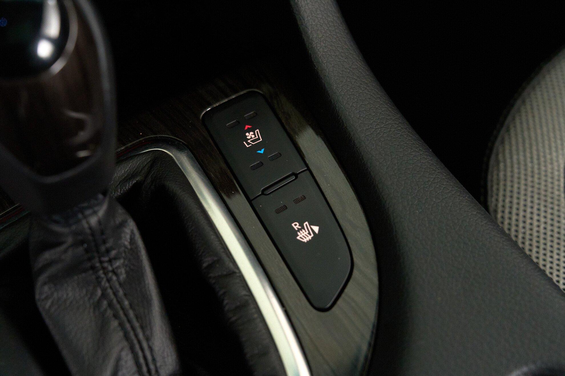 Kia Optima 2011, серебряный