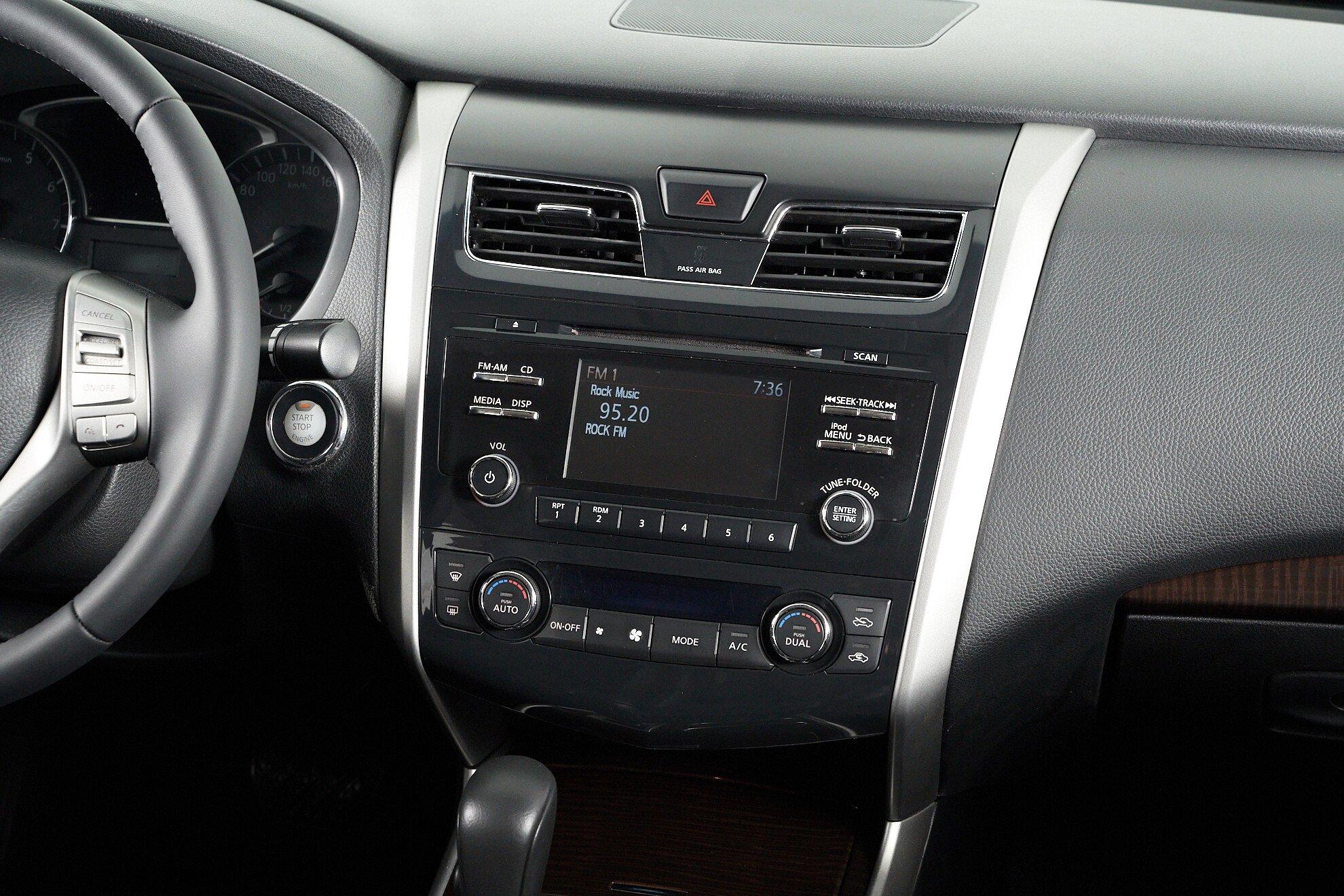 Nissan Teana 2015, черный