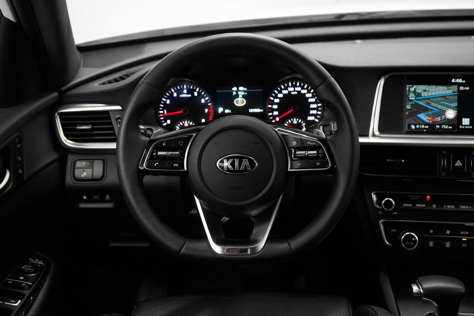 Kia Optima 2018, белый