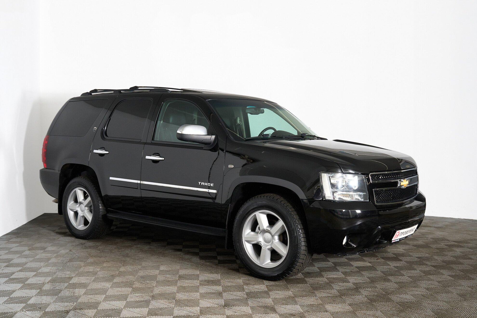 Chevrolet Tahoe 2013, черный