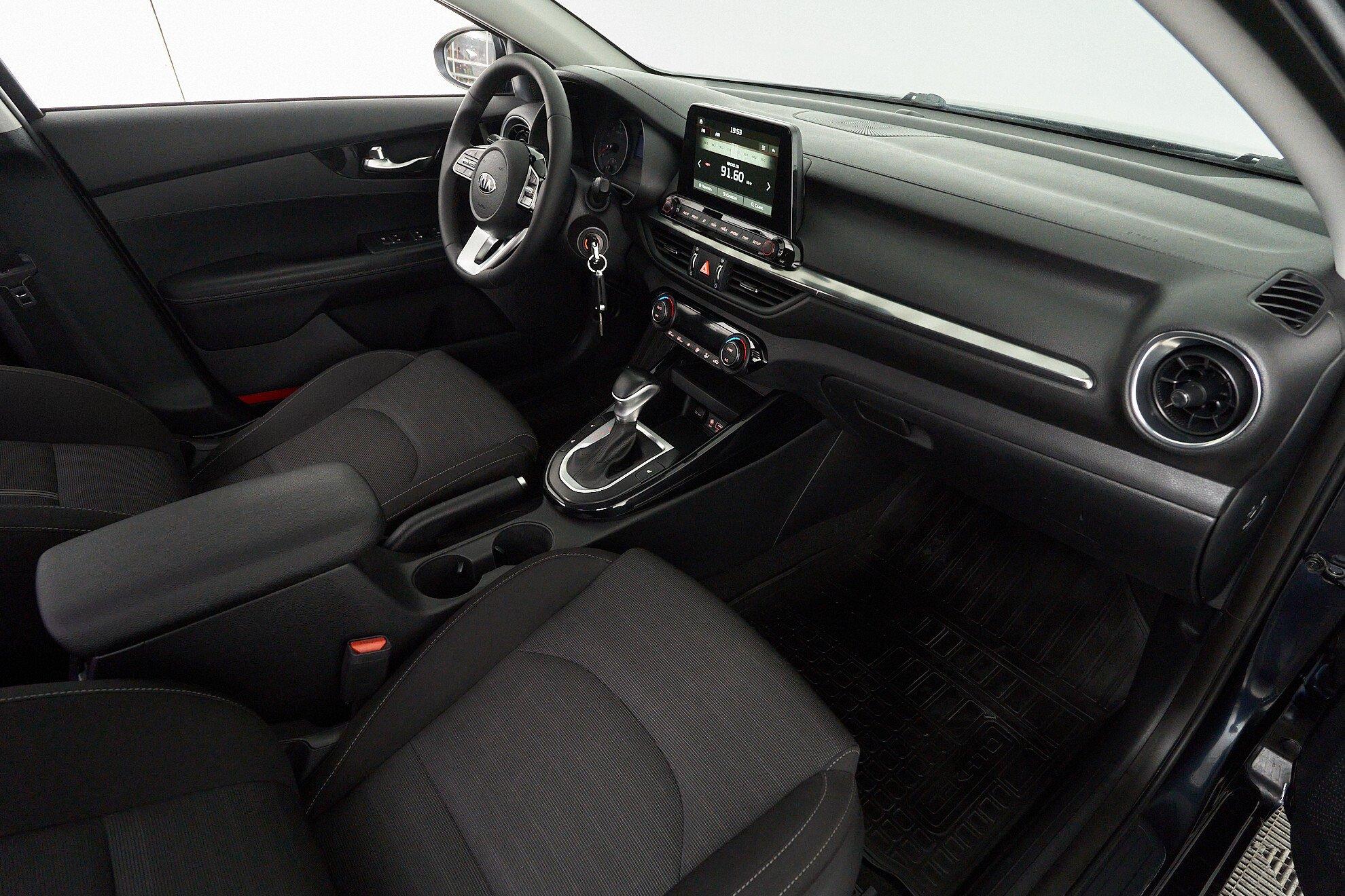 Kia Cerato 2020, черный