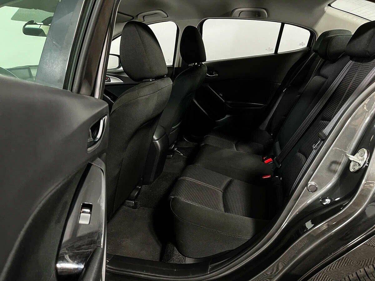Mazda 3 2019, серый