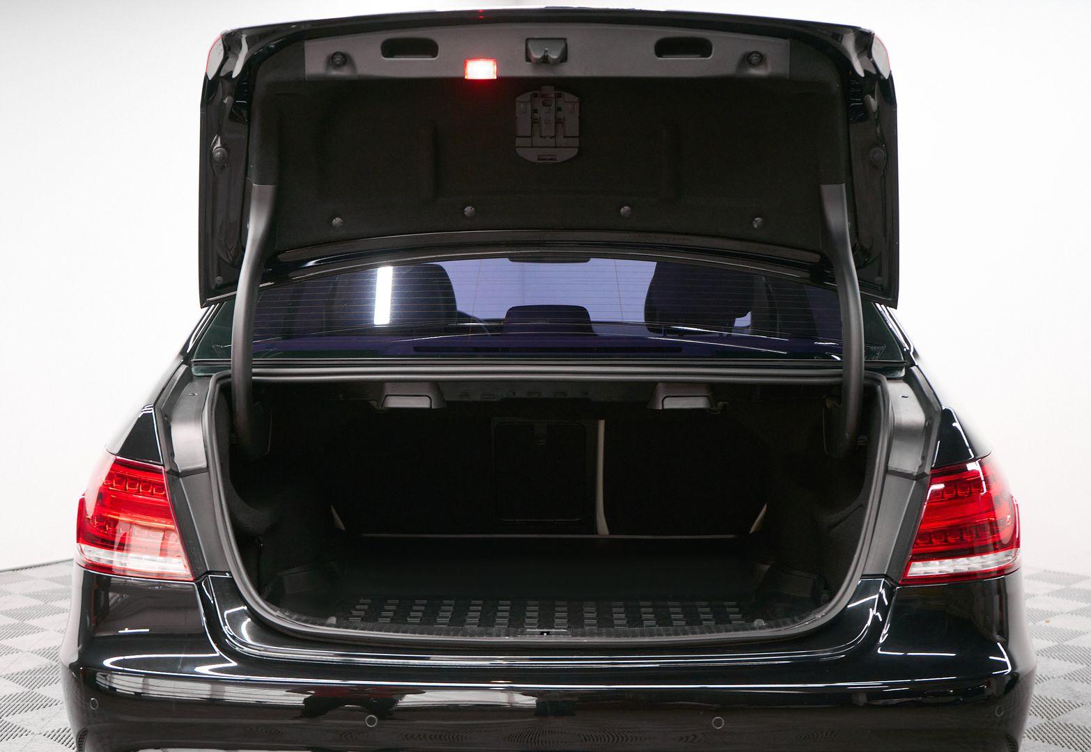 Mercedes-Benz E-Класс 2014, черный