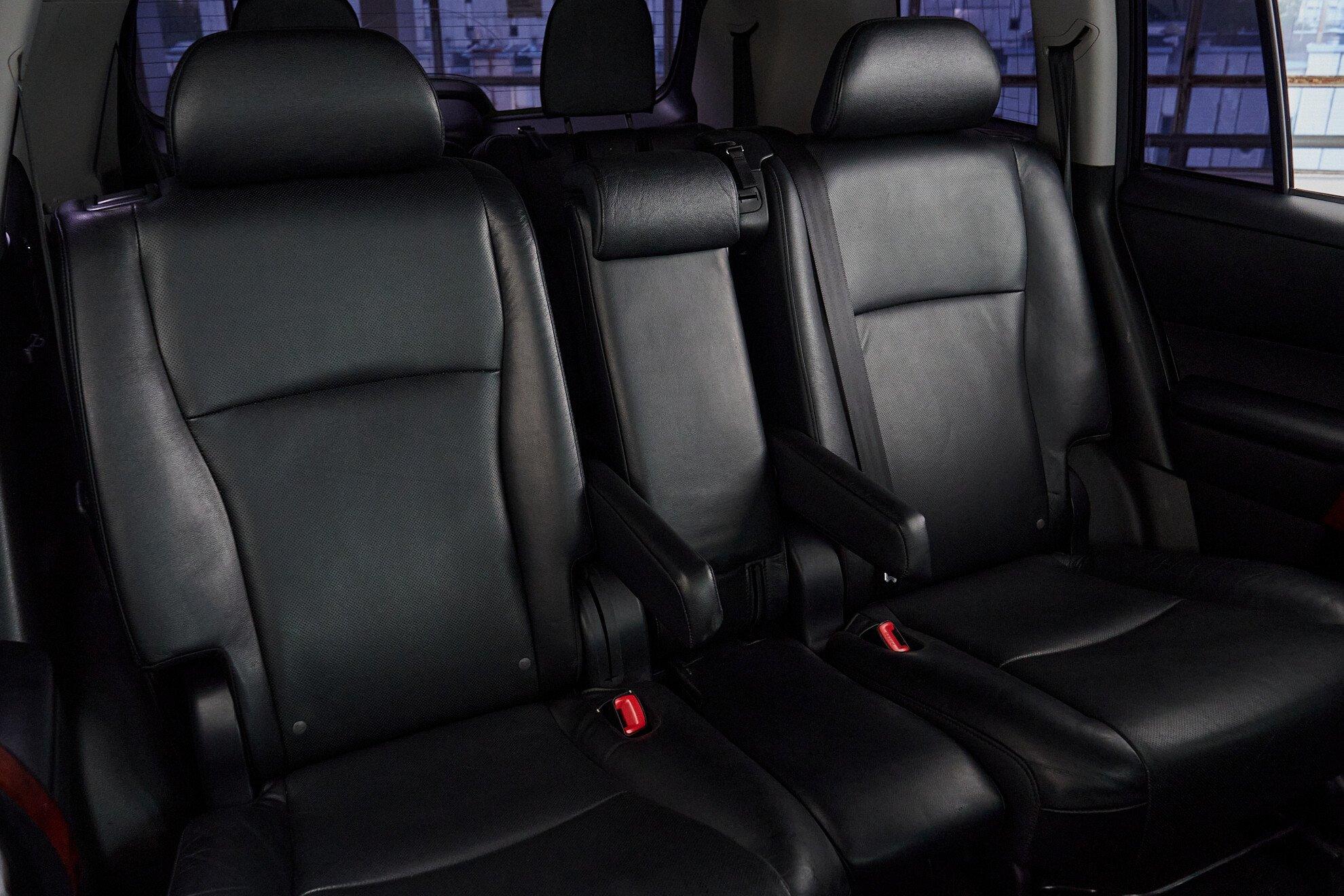 Toyota Highlander 2011, черный