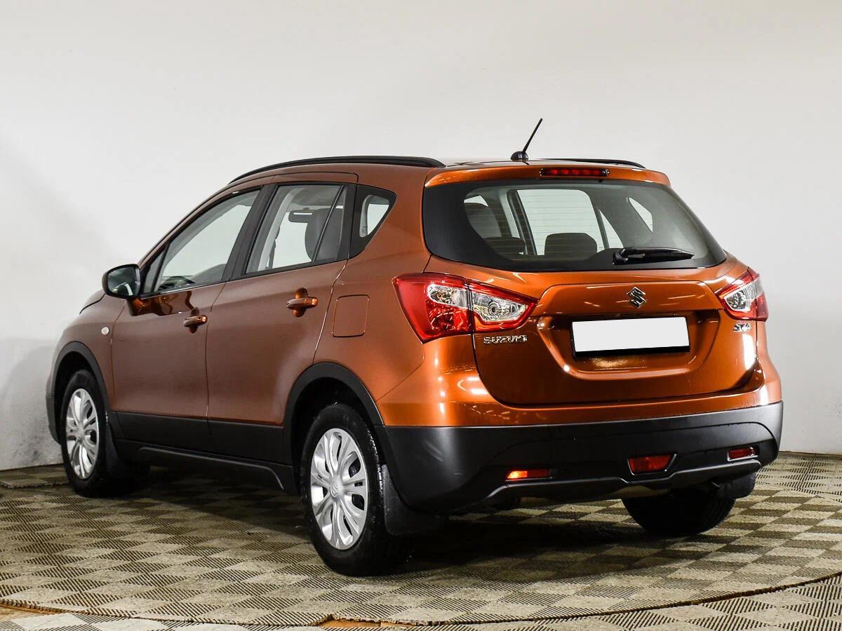 Suzuki SX4 2021, оранжевый