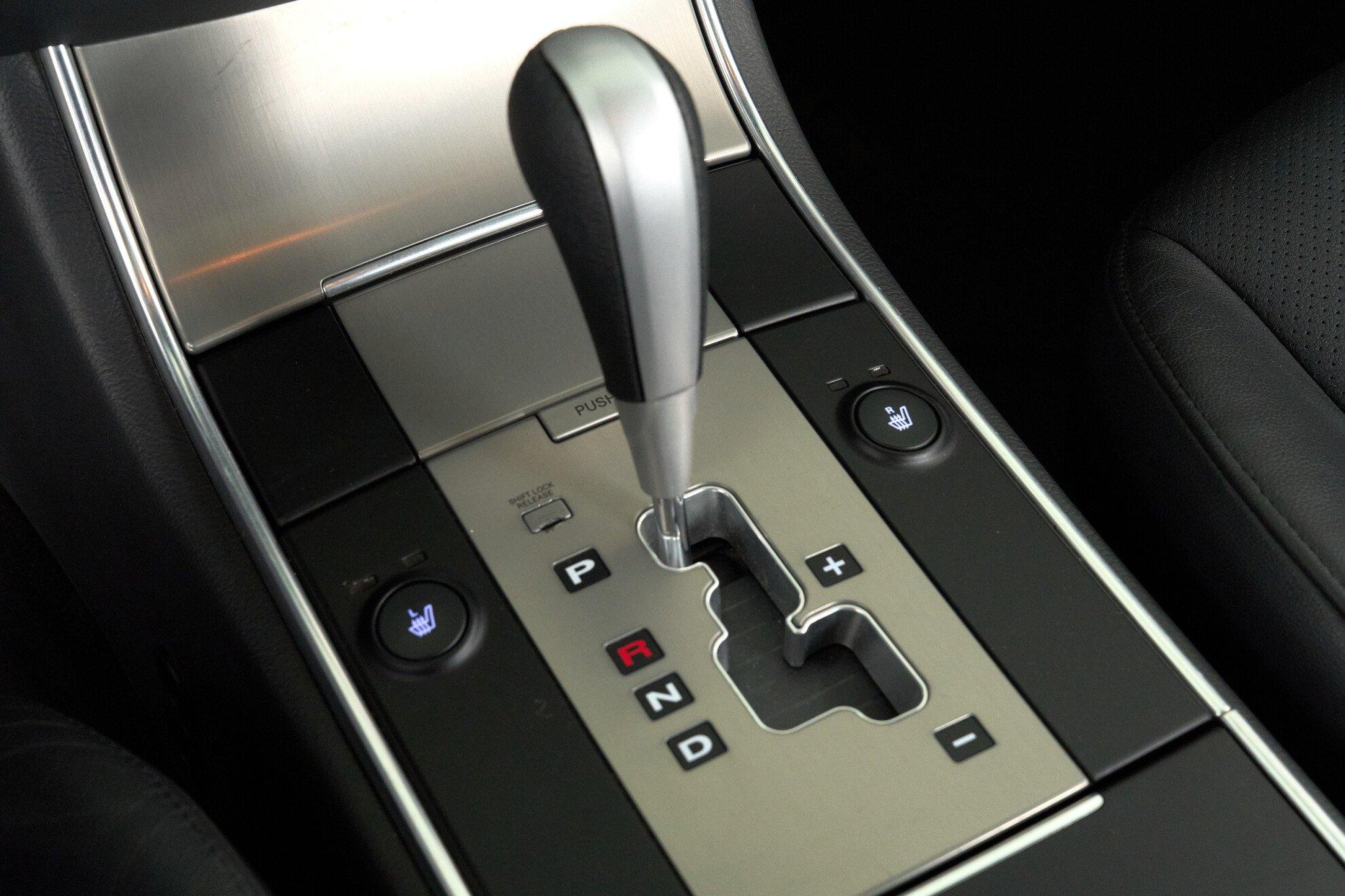 Hyundai ix55 2012, серебряный