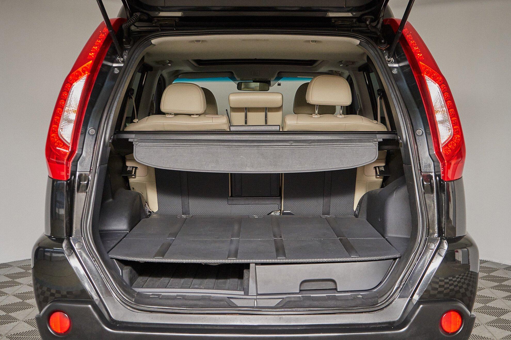 Nissan X-Trail 2013, черный