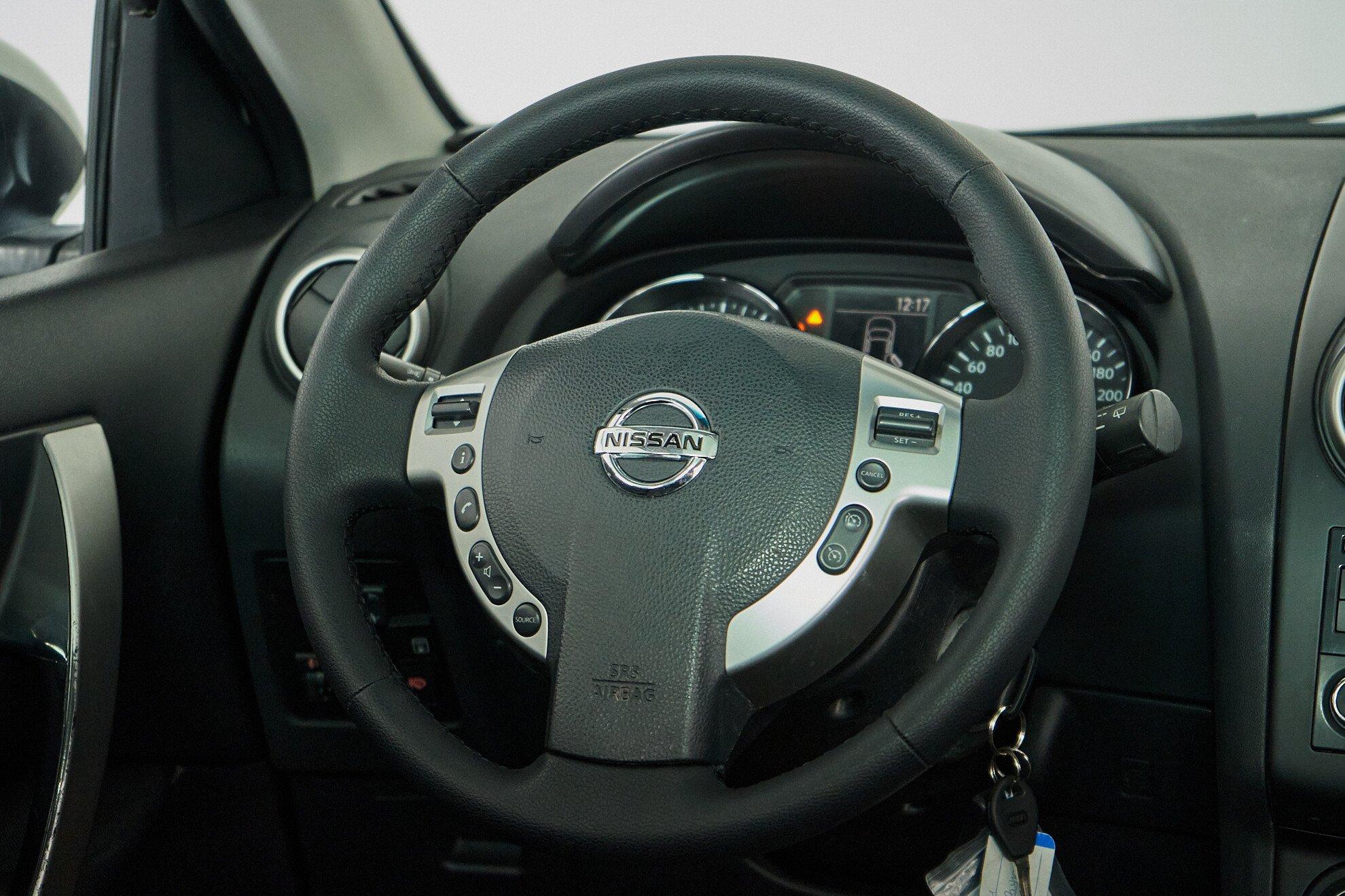 Nissan Qashqai+2 2013, белый
