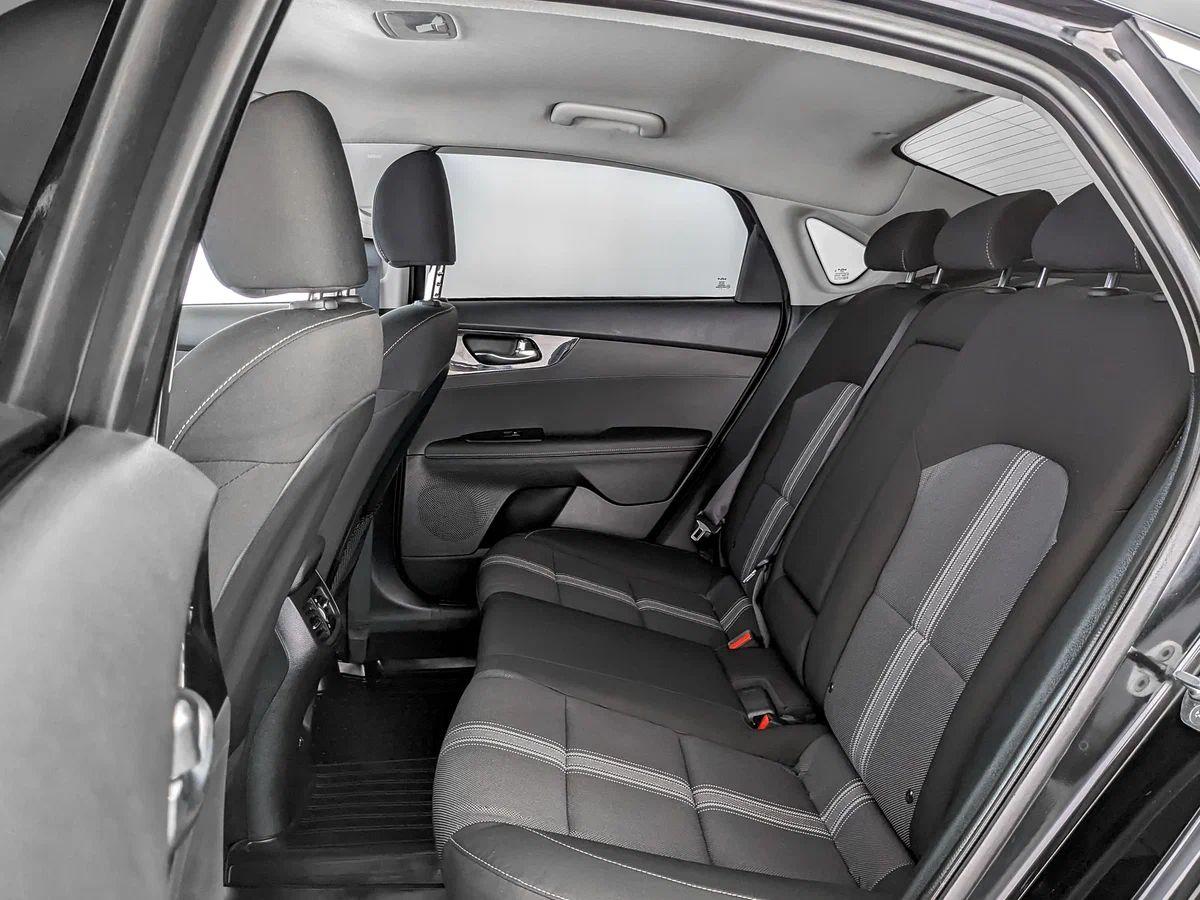 Kia Cerato 2023, черный