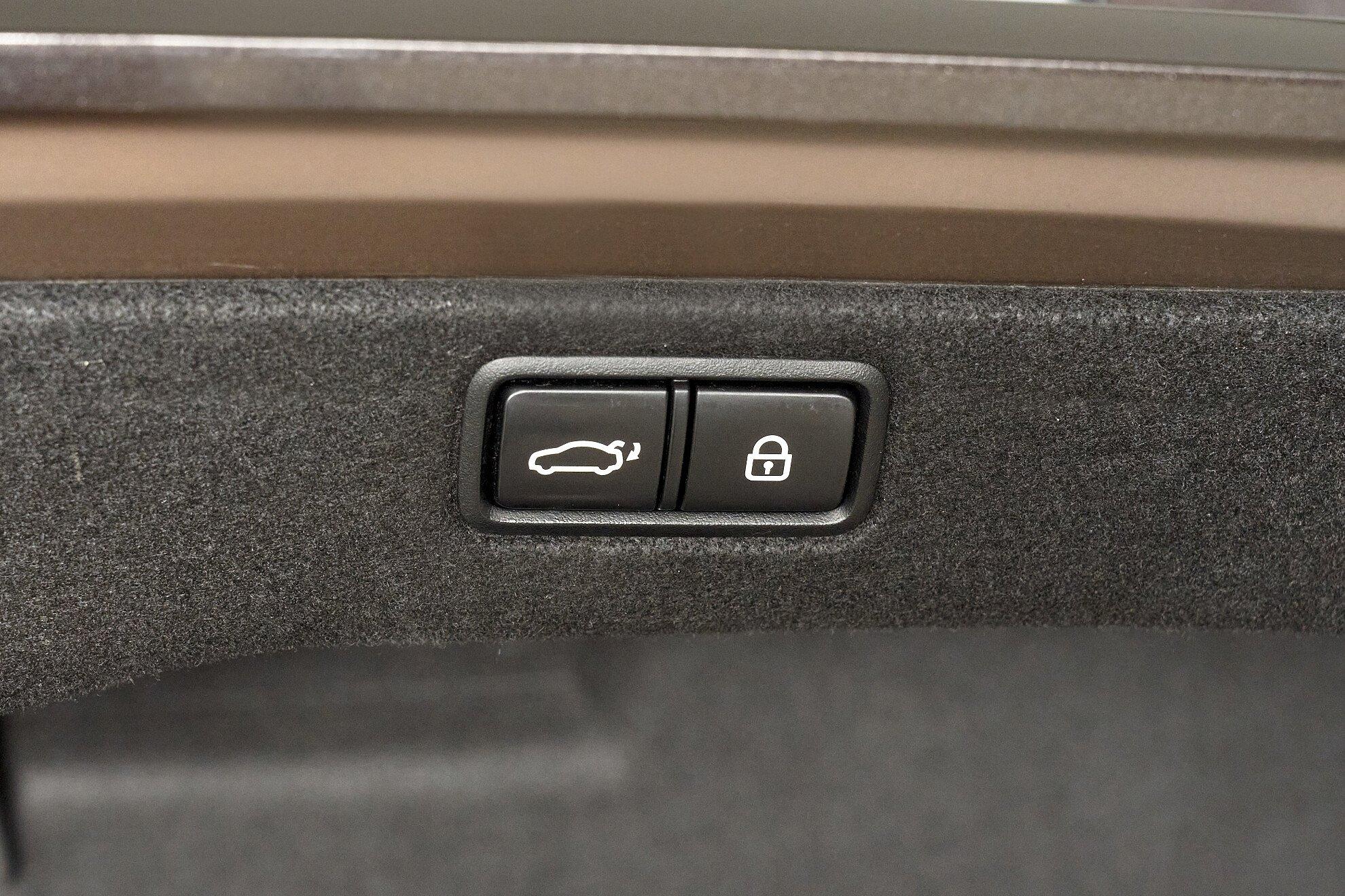 Kia Quoris 2013, коричневый