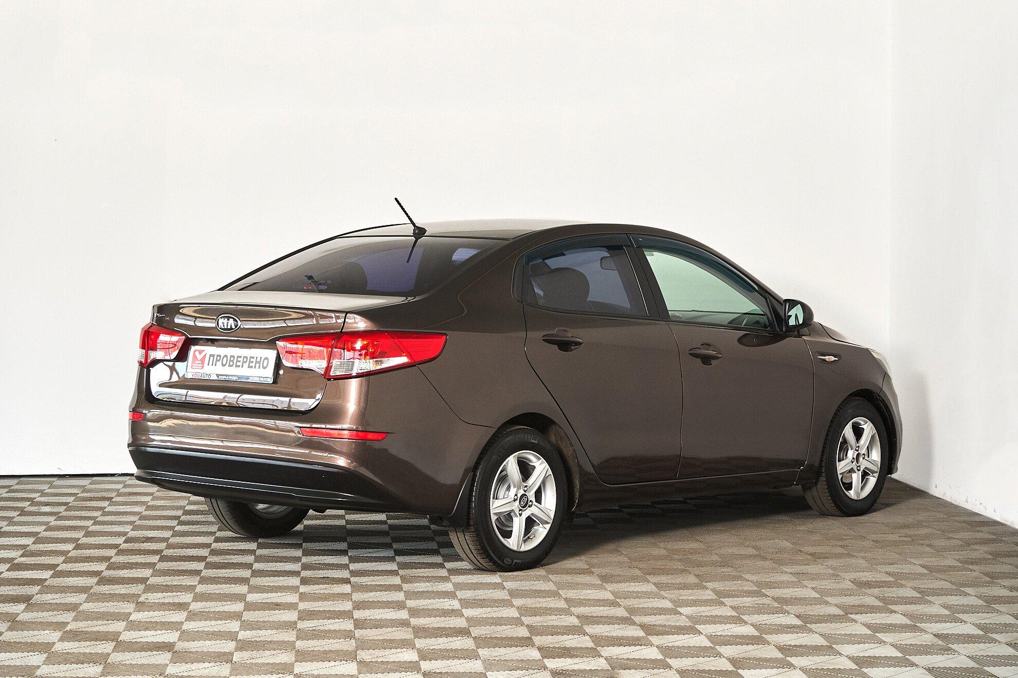 Kia Rio 2016, коричневый