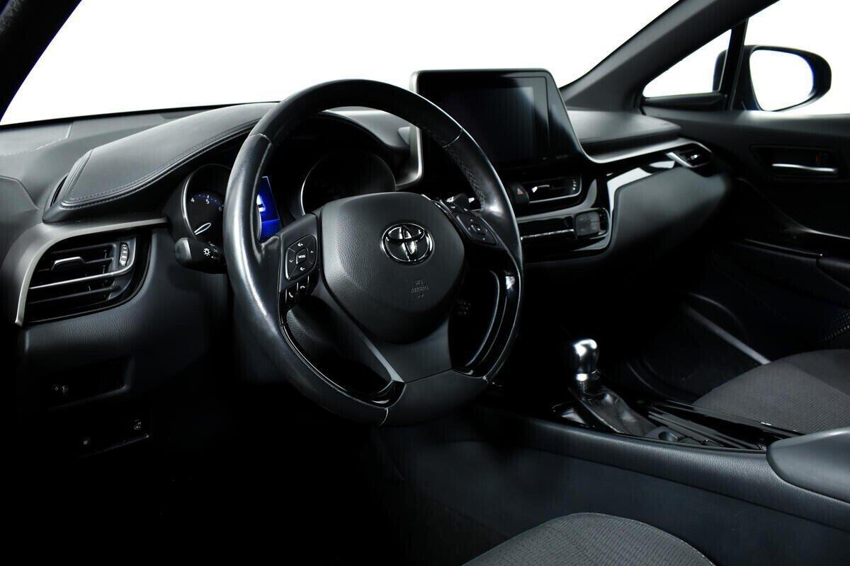 Toyota C-HR 2018, синий