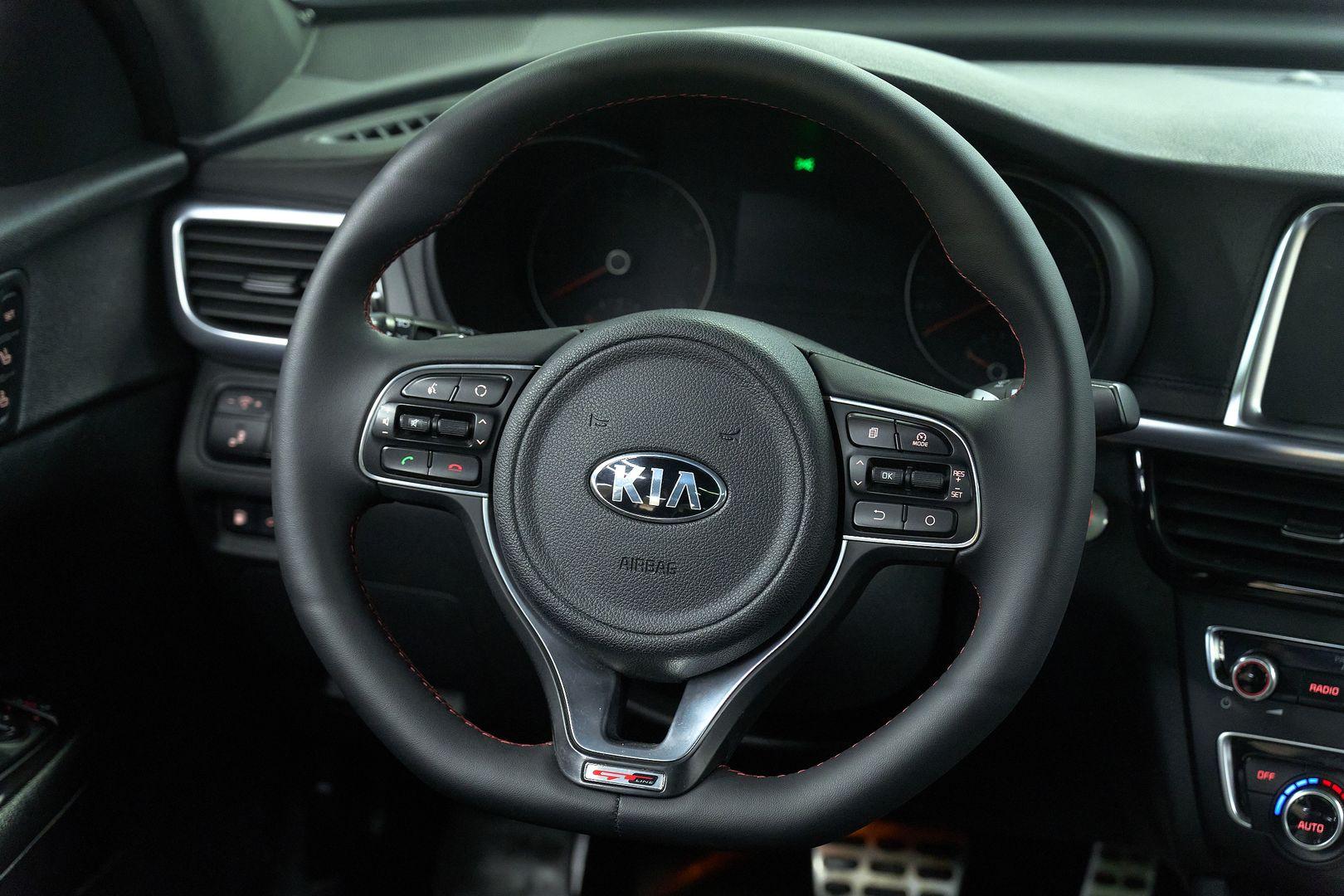 Kia Optima 2017, серый