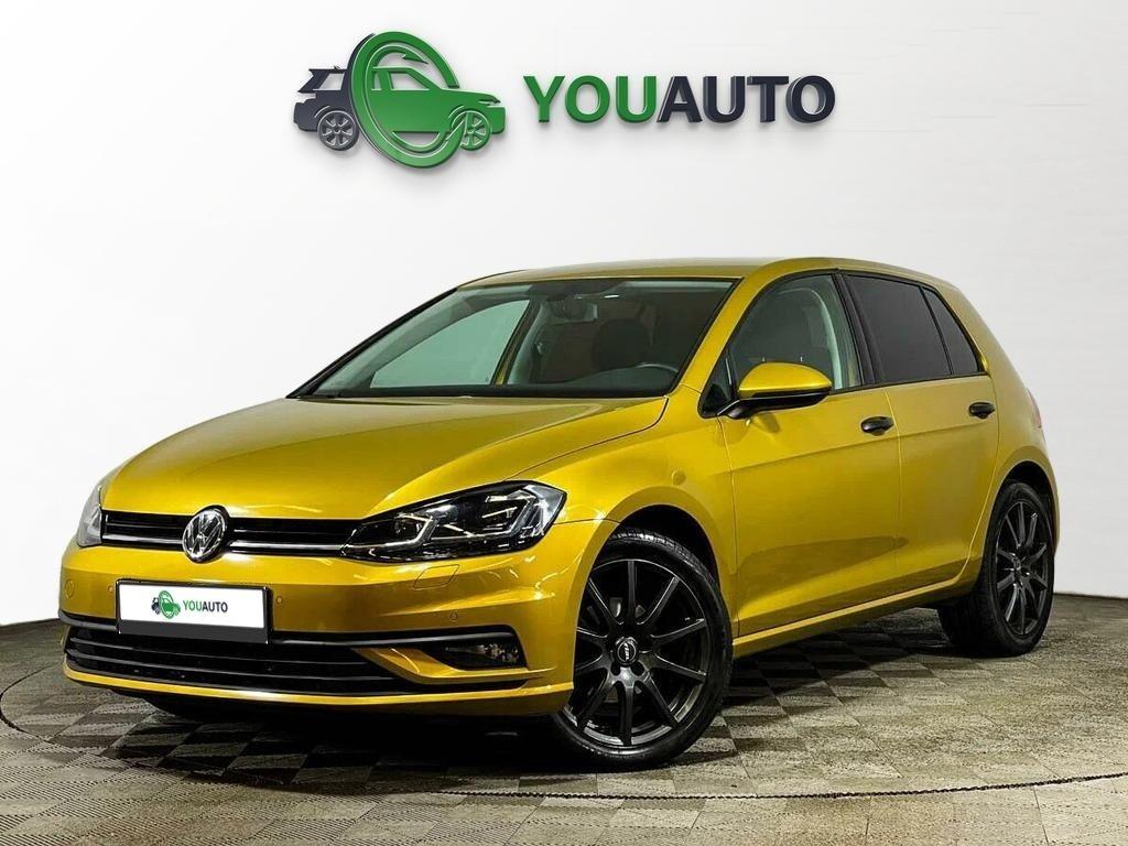 Volkswagen Golf 2018, желтый