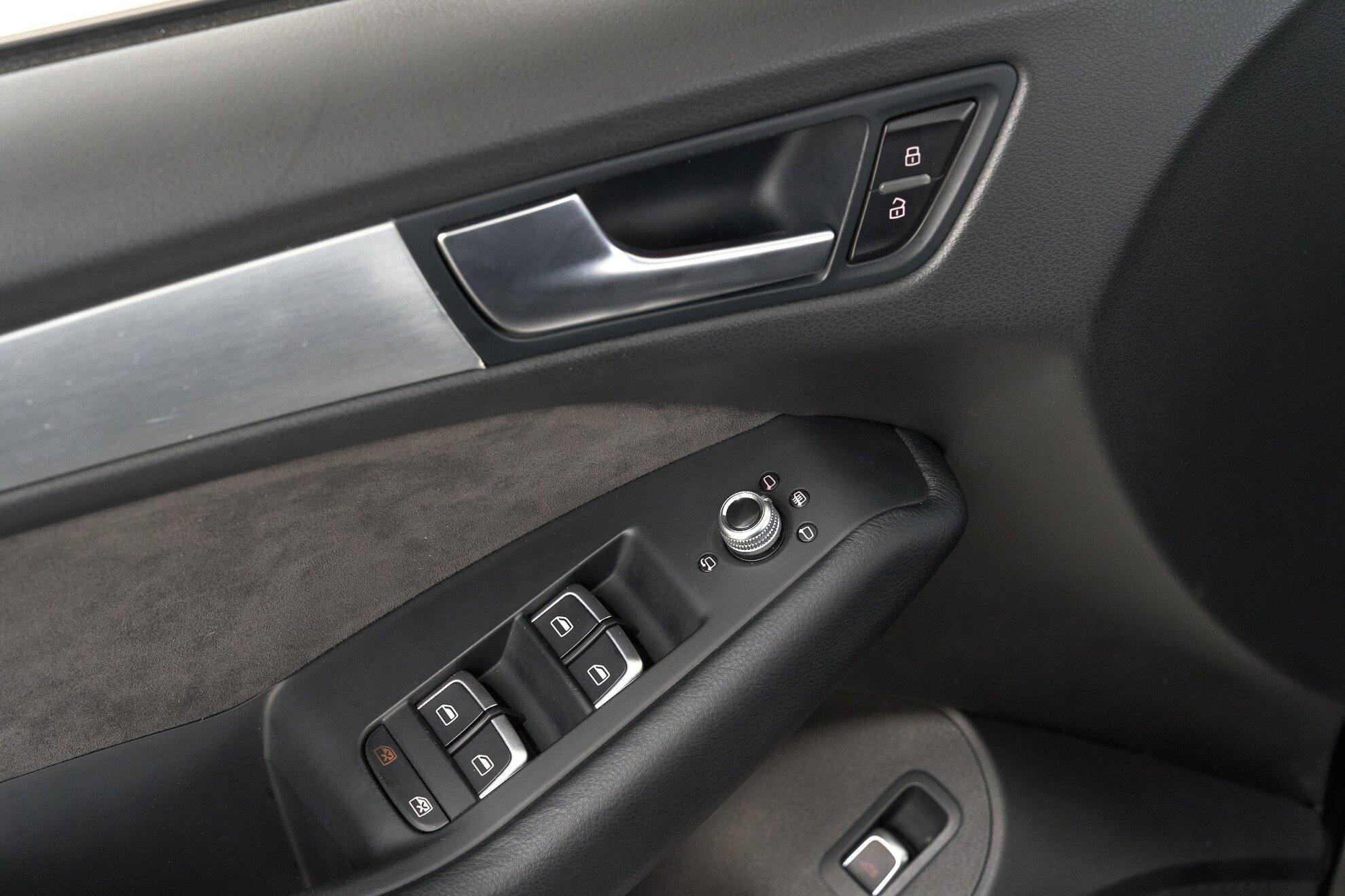 Audi Q5 2015, черный