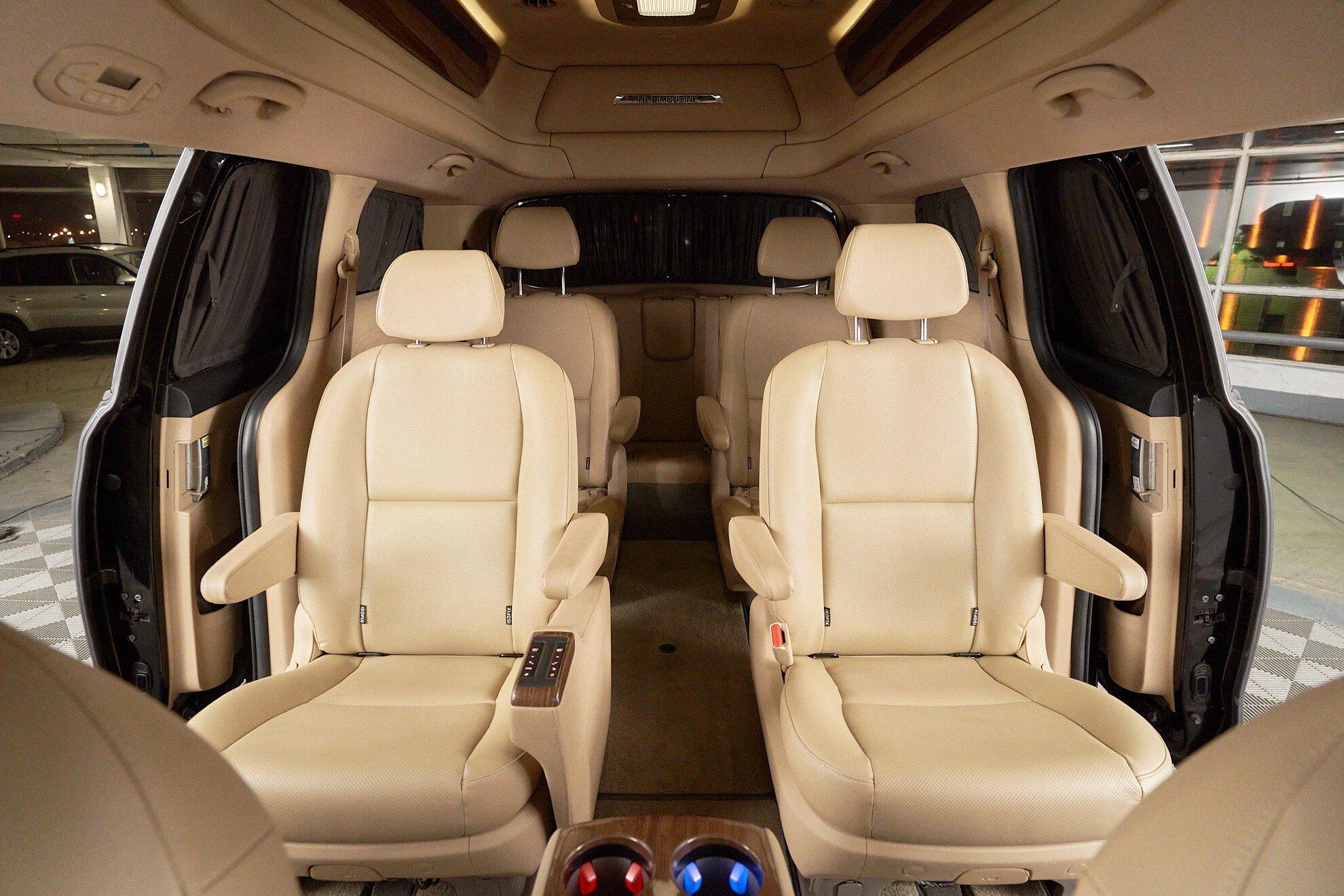 Kia Carnival 2020, черный
