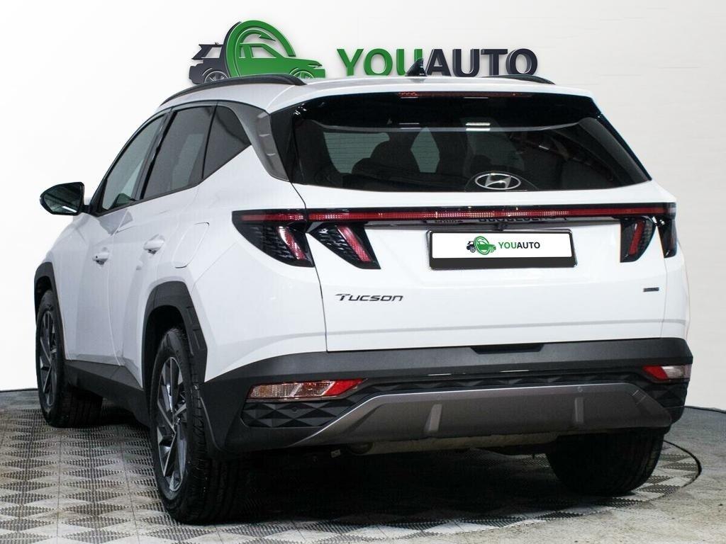 Hyundai Tucson 2021, белый
