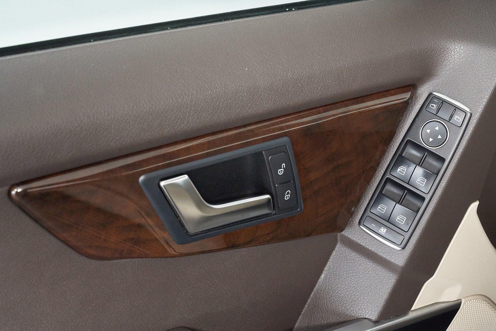 Mercedes-Benz GLK-Класс 2014, коричневый