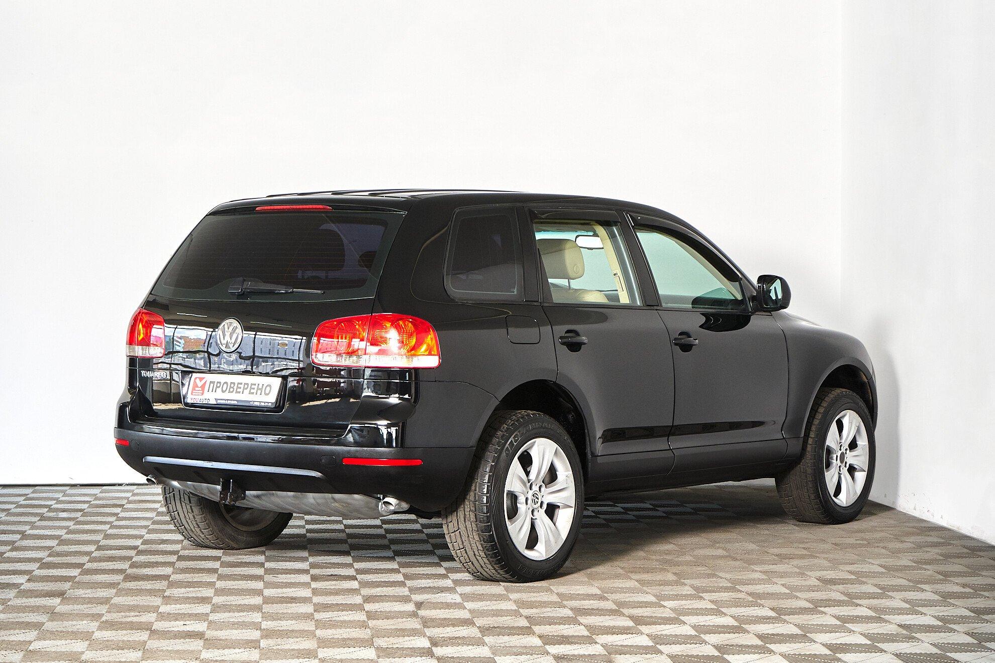Volkswagen Touareg 2006, черный