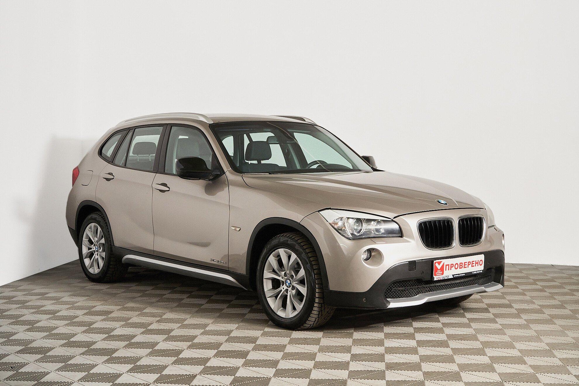 BMW X1 2012, серебряный