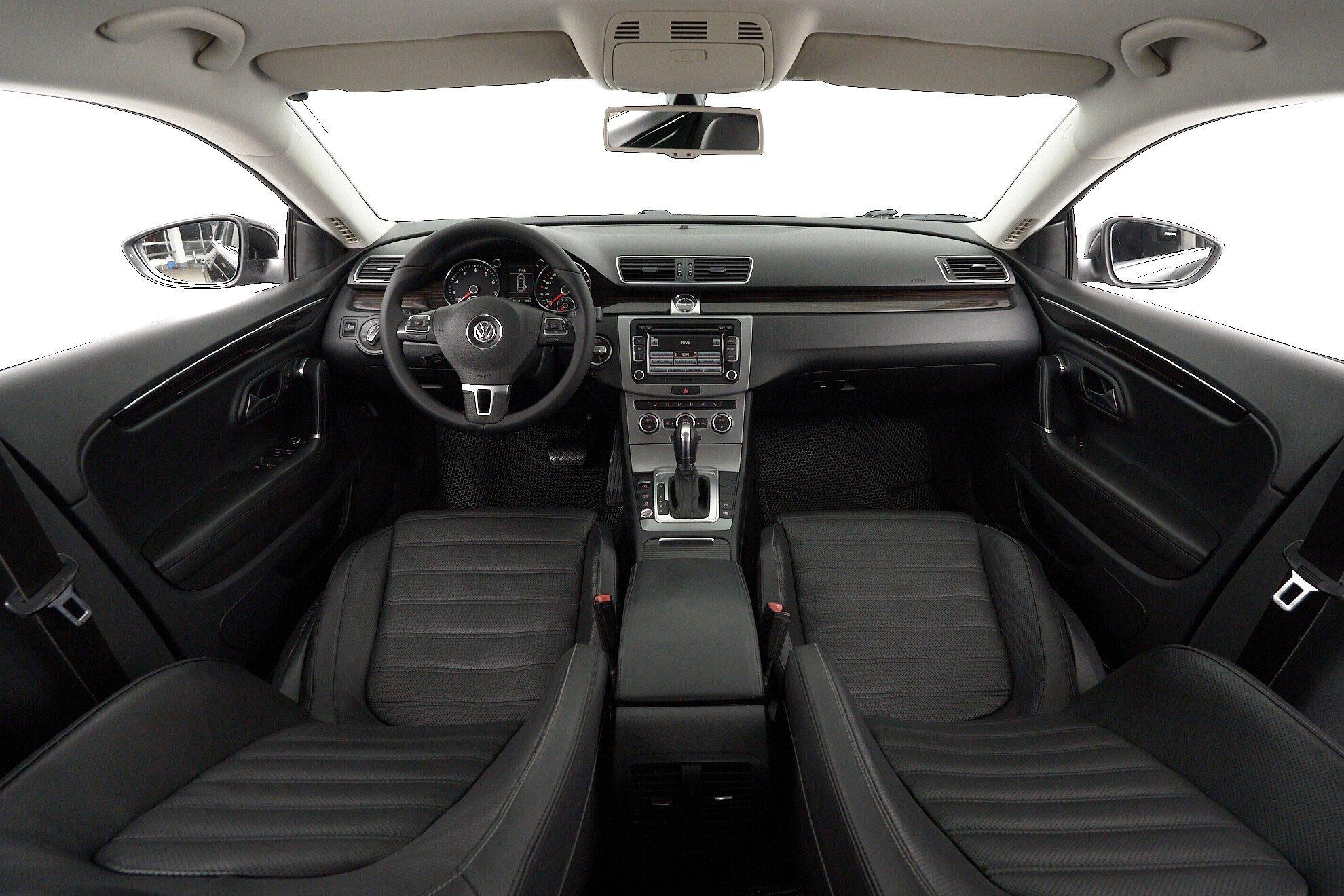 Volkswagen Passat CC 2013, черный