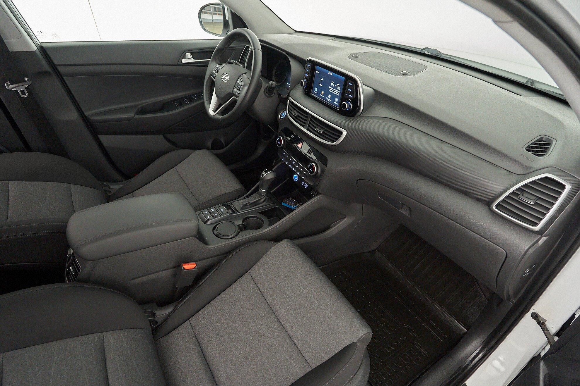 Hyundai Tucson 2018, белый