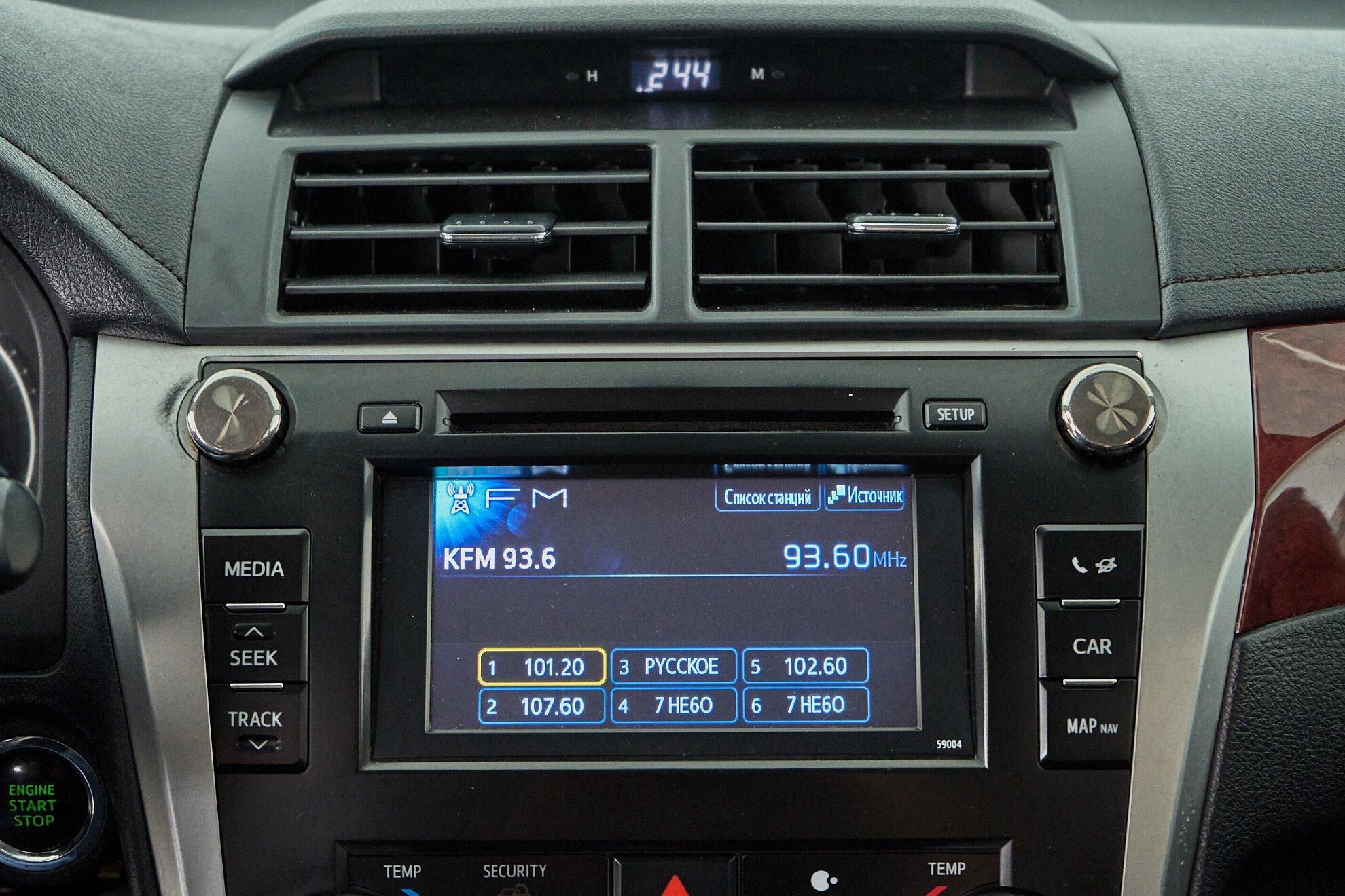 Toyota Camry 2013, серый
