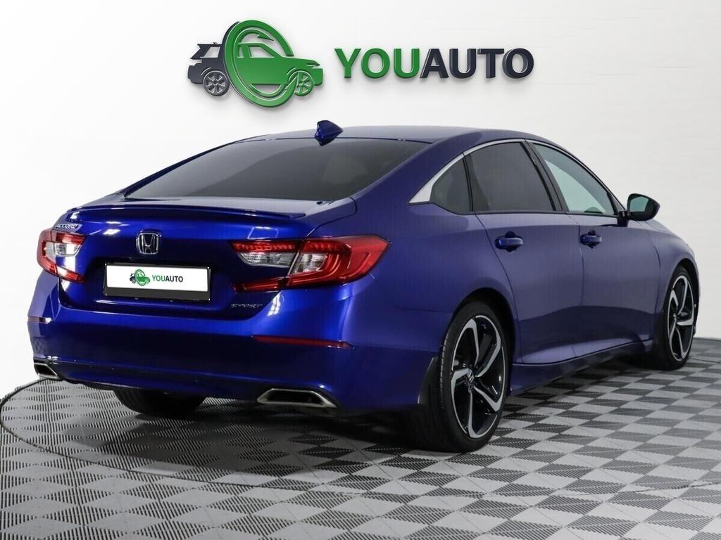 Honda Accord 2020, синий
