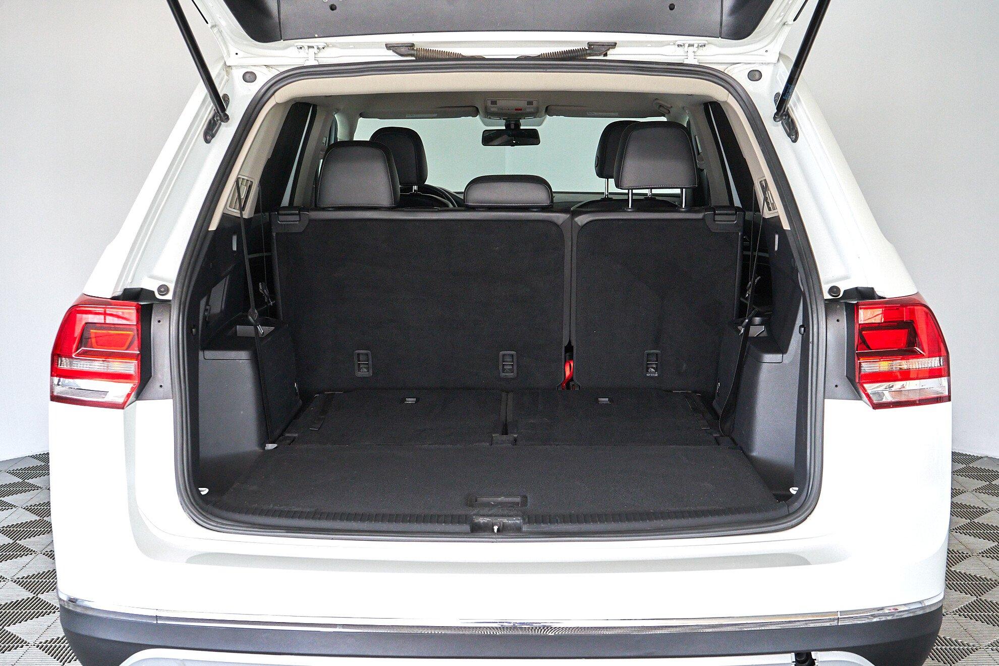Volkswagen Atlas 2017, белый