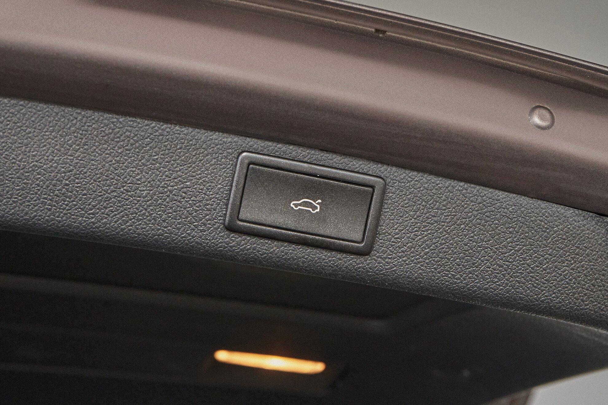 Skoda Superb 2011, коричневый