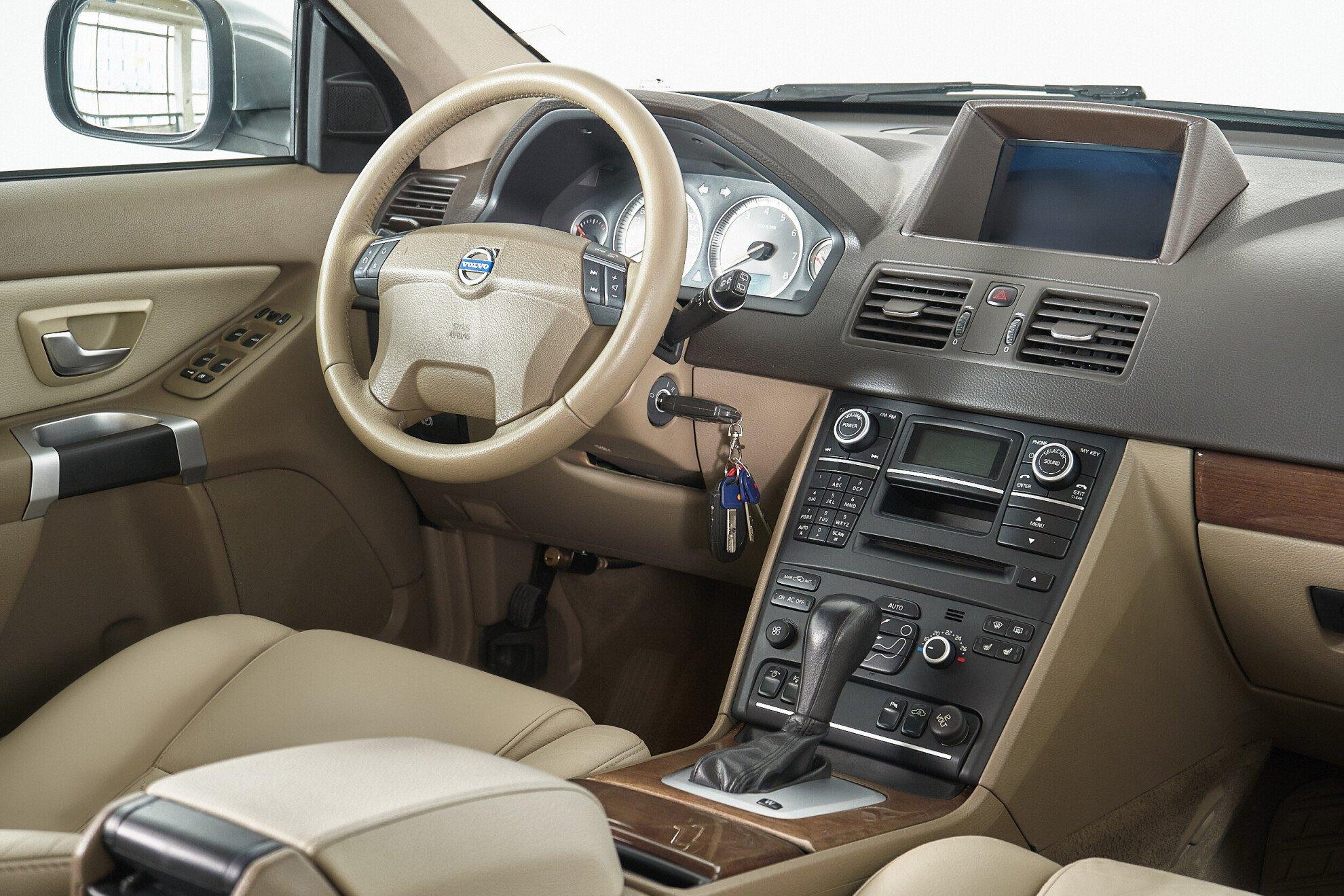 Volvo XC90 2012, зеленый