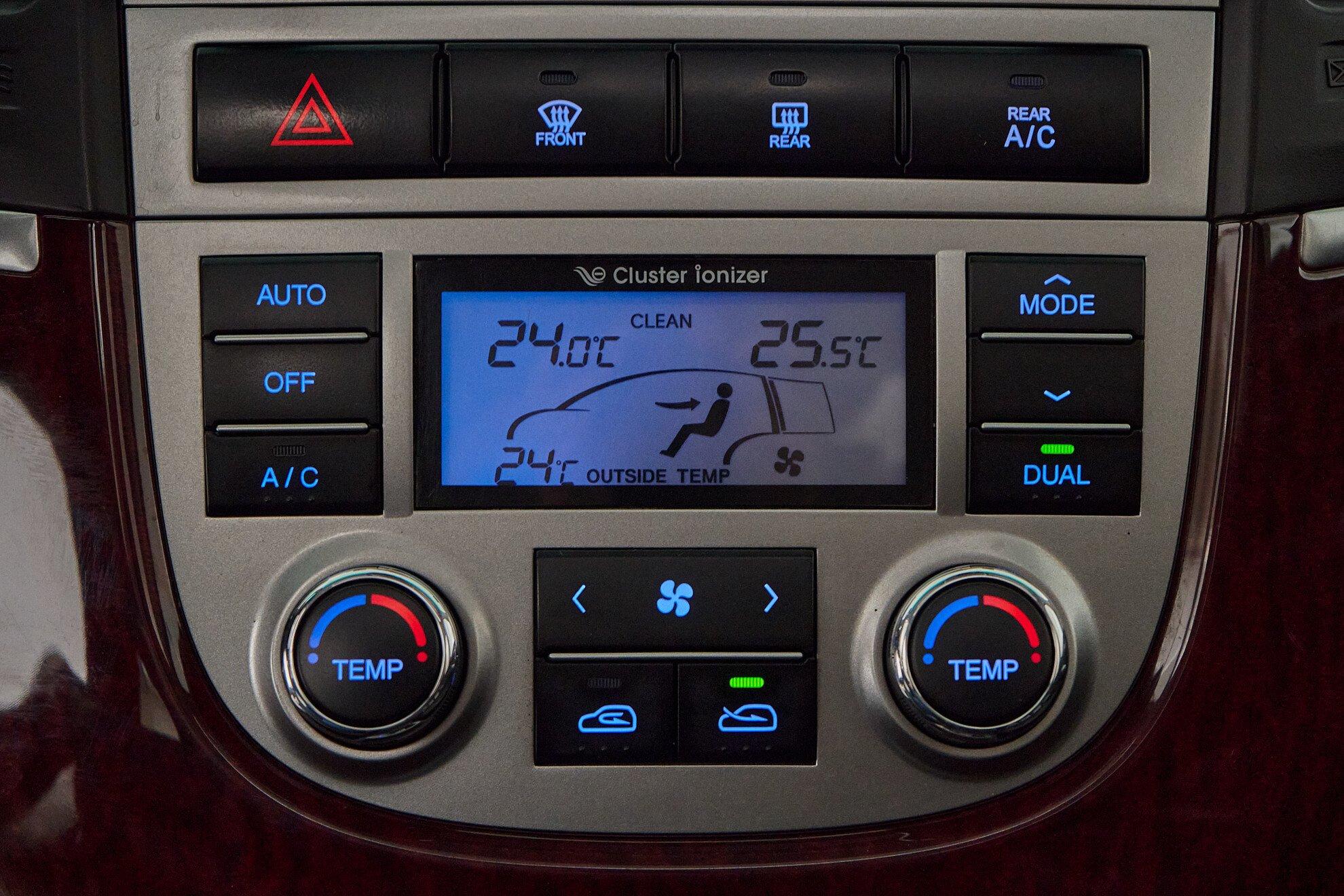 Hyundai Santa Fe 2011, черный